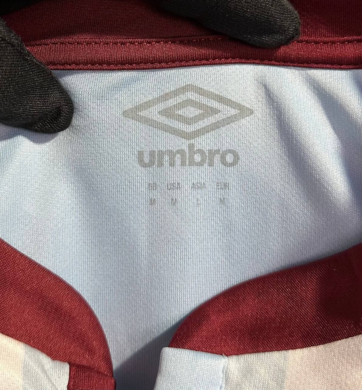 Umbro West Ham United Away 2021-2022 Umbro shirt football Jersey Size US M / EU 48-50 / 2 - 10 Thumbnail