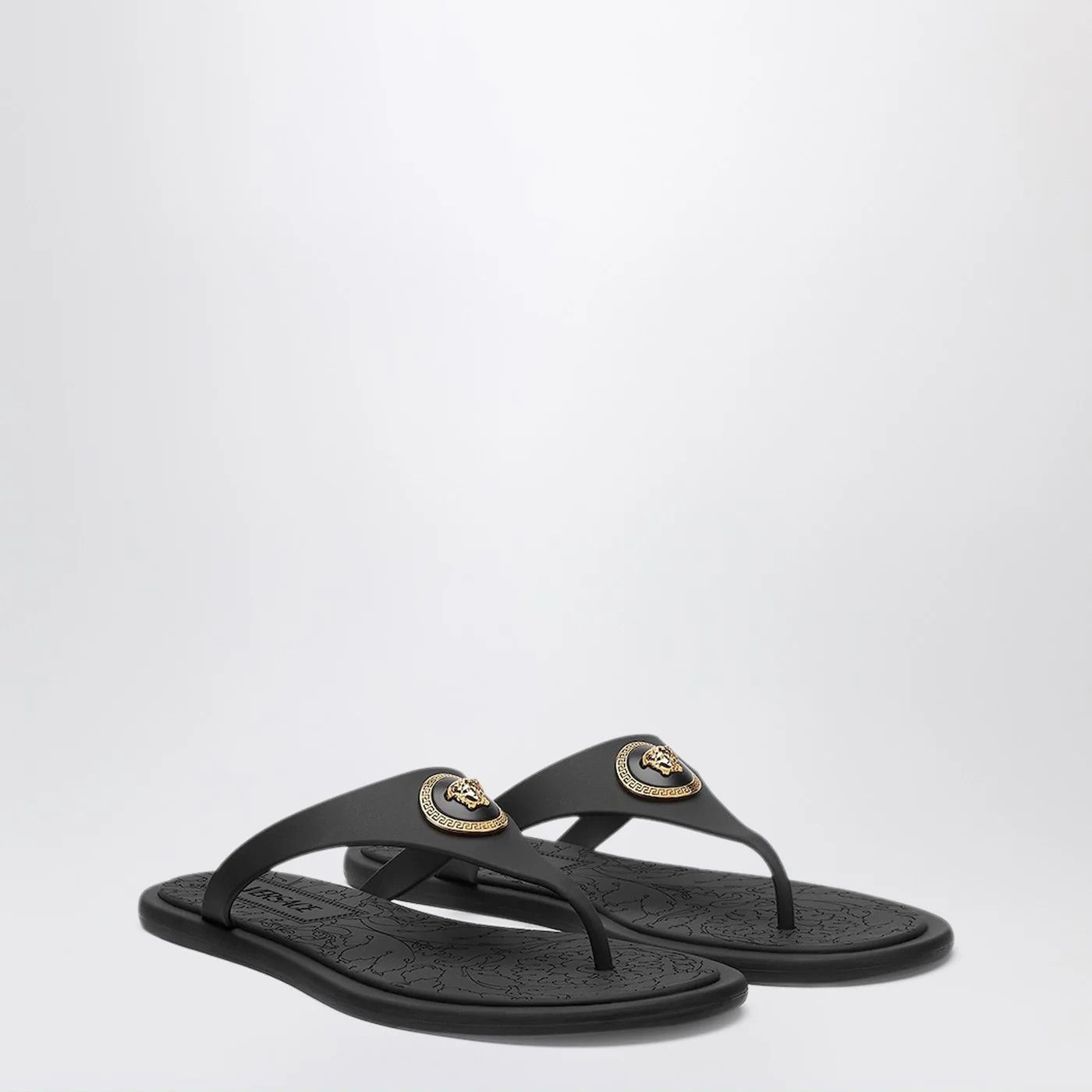 Versace o1d2blof0426 Rubber Sandals Slippers in Black Size US 7 / IT 37 - 2 Thumbnail