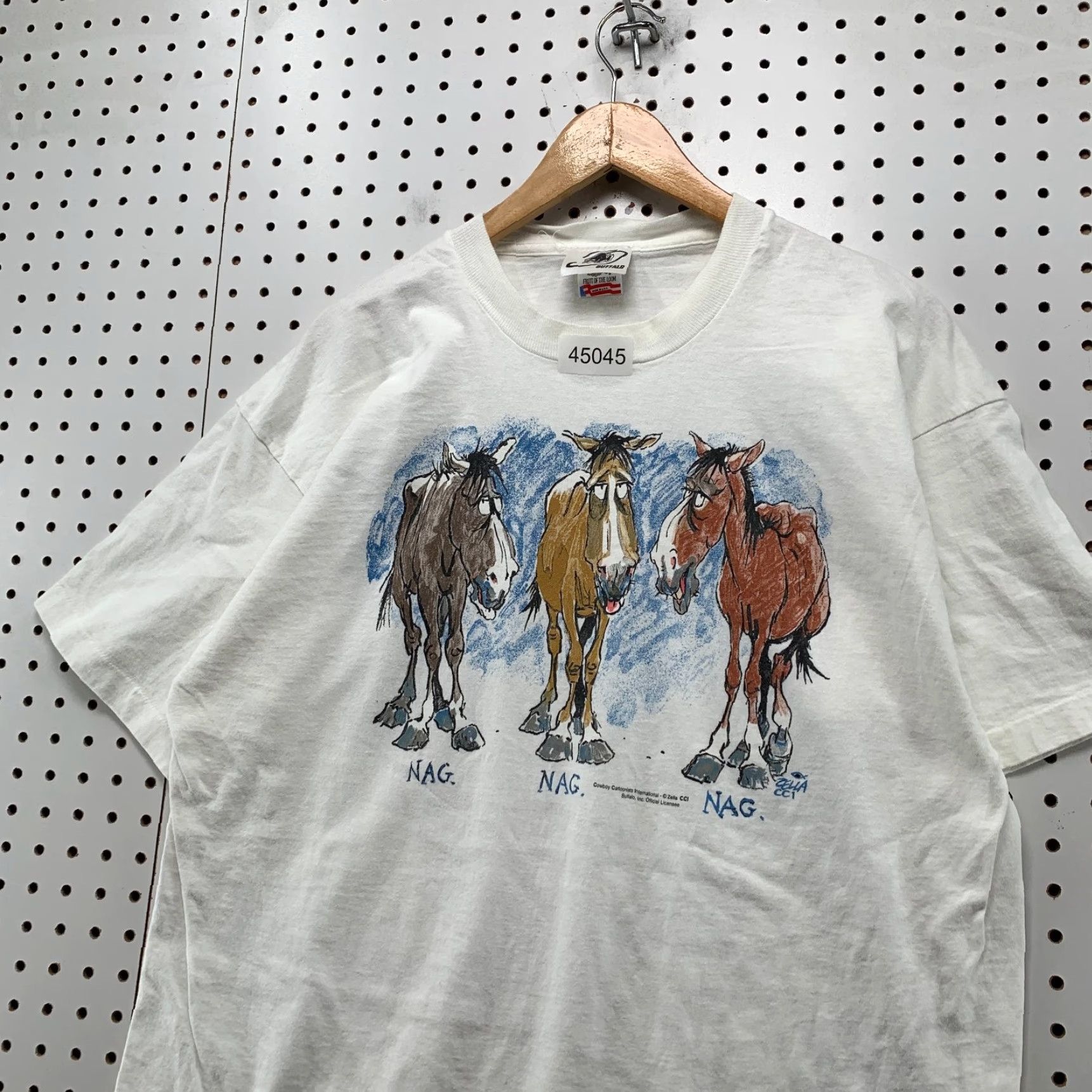 Doublet VINTAGE Buffalo T-Shirt Mens XL White Double-Sided Horse 90s NAG Single Stitch Made USA Shoes? Size US XL / EU 56 / 4 - 3 Thumbnail