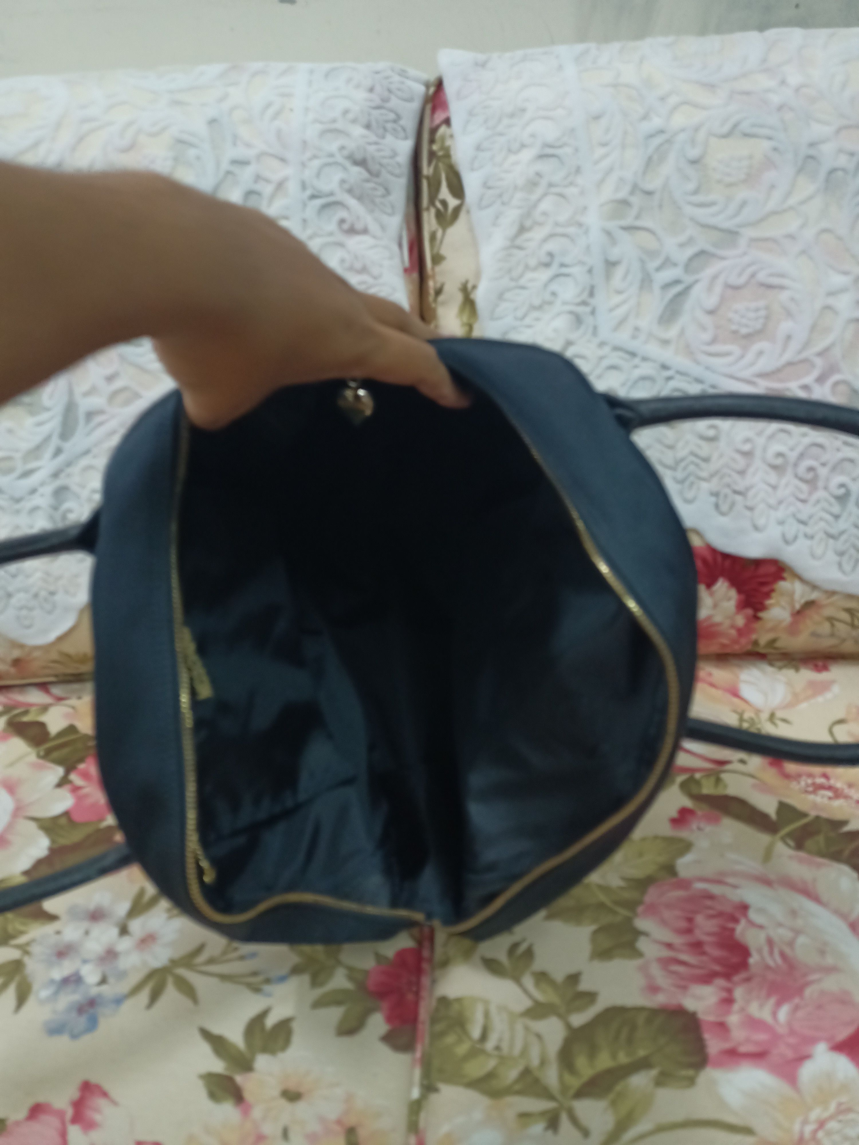 Moschino 100% Cheap and Chic by Moschino bag by Maruem Japan Size ONE SIZE - 14 Thumbnail