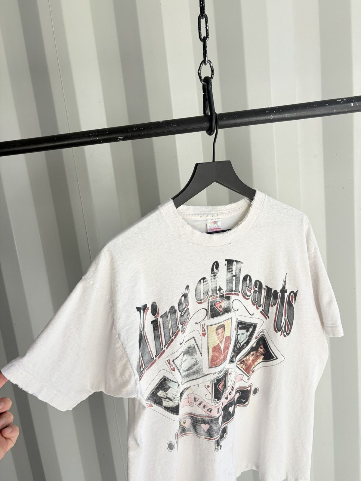 Band Tees Vintage Elvis King Of Hearts Shirt Distressed Faded GRUNGE Size US XL / EU 56 / 4 - 5 Thumbnail