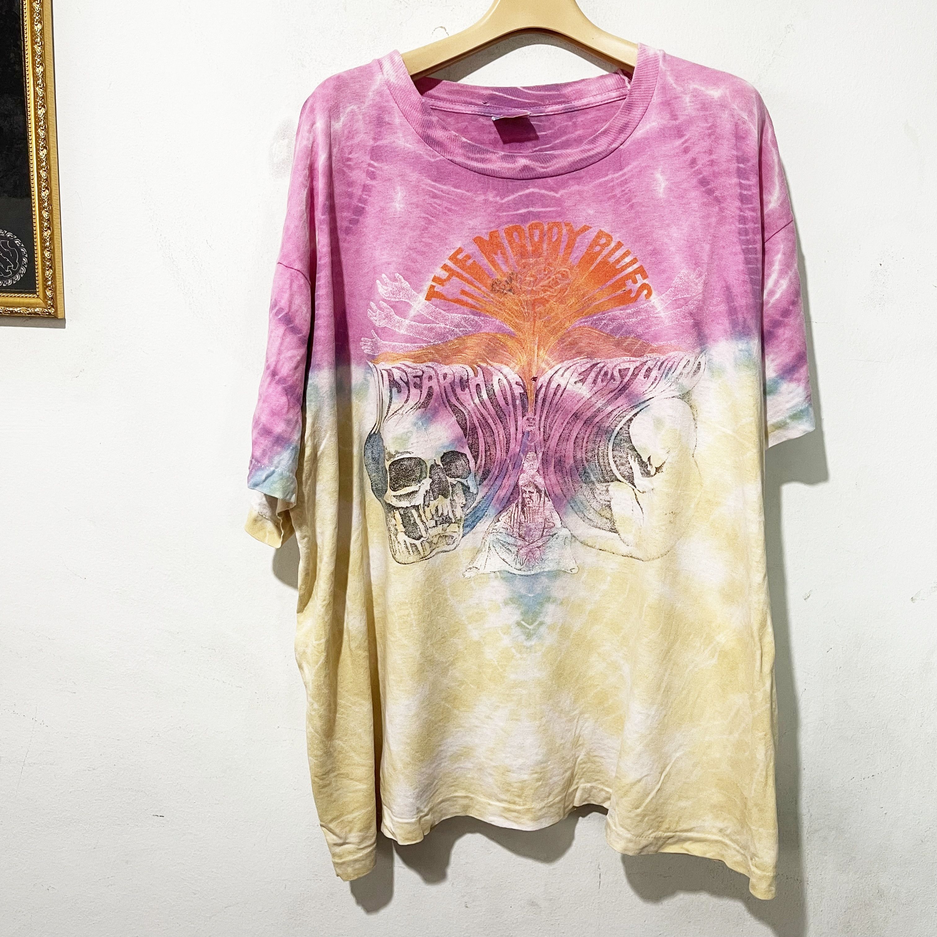 Vintage Vintage 90s The Moody Blues In Search Of The Lost Chord Tee Size US XL / EU 56 / 4 - 1 Thumbnail