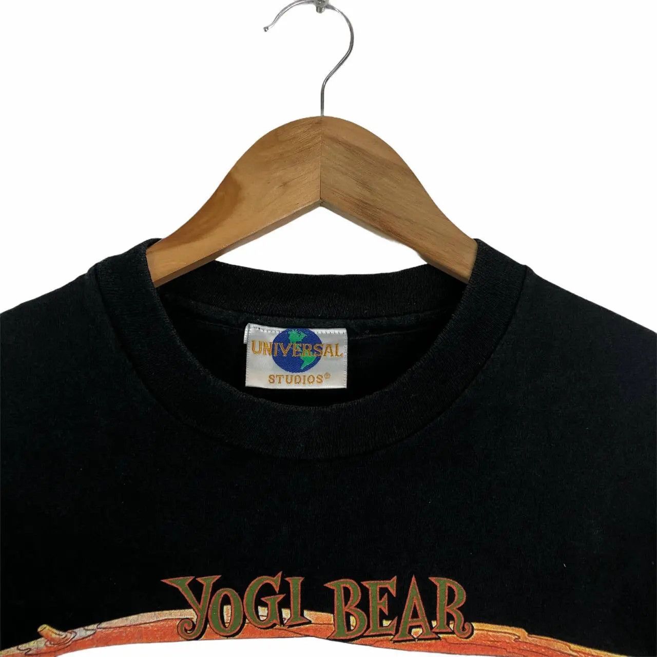 Disney × Vintage Vtg 1995 YOGI BEAR Hanna Barbera Universal Studio Comic Size US XS / EU 42 / 0 - 7 Thumbnail