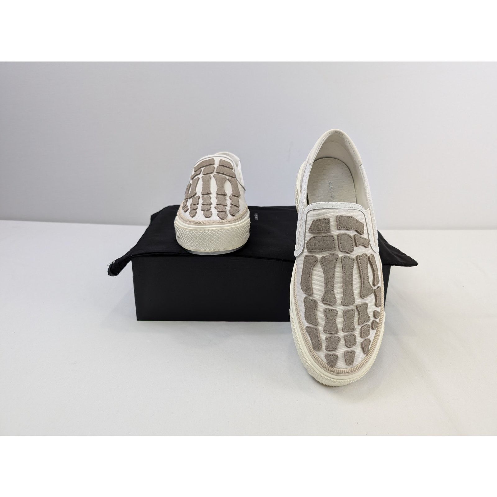 Amiri o1rshd1 Skel Top Slip on Sneakers in White Size US 9 / EU 42 - 13 Thumbnail