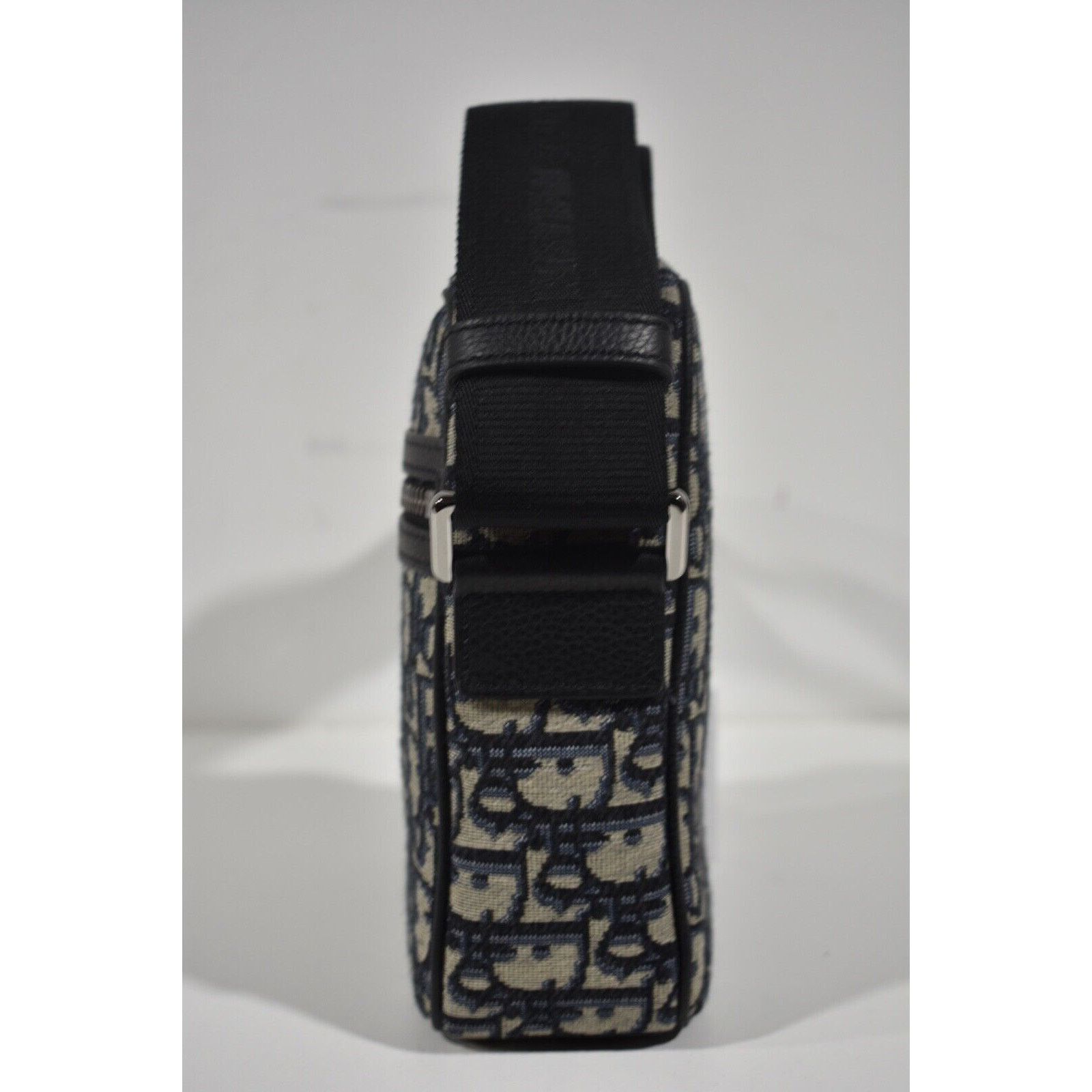 Dior Dior Oblique Vertical Messenger Pouch Shoulder Crossbody Bag Size ONE SIZE - 10 Thumbnail