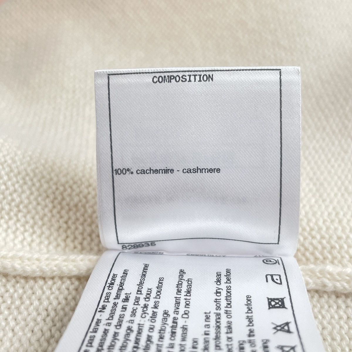 Chanel Chanel Solid Color Crew Neck Mid-sleeve Knitted Dress K26WX Size XXS / US 00 / IT 34 - 8 Thumbnail