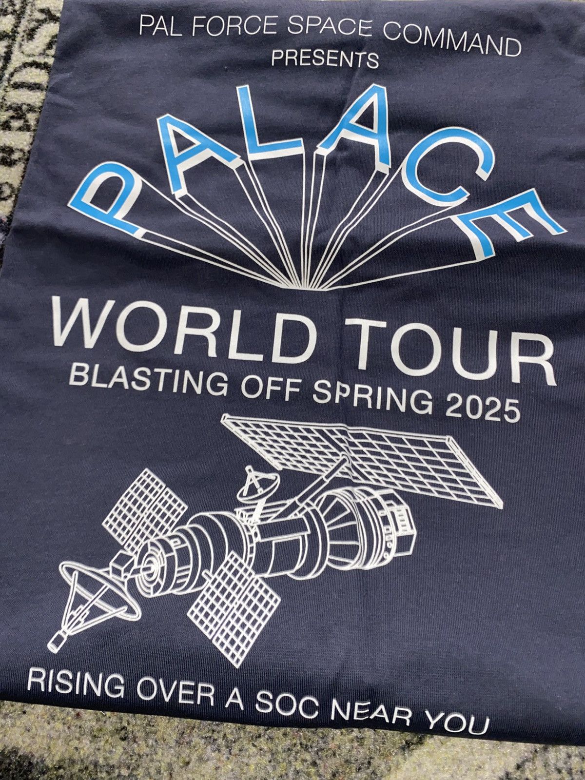 Palace Palace World Tour T-Shirt (SS25) Navy Size US XL / EU 56 / 4 - 2 Thumbnail
