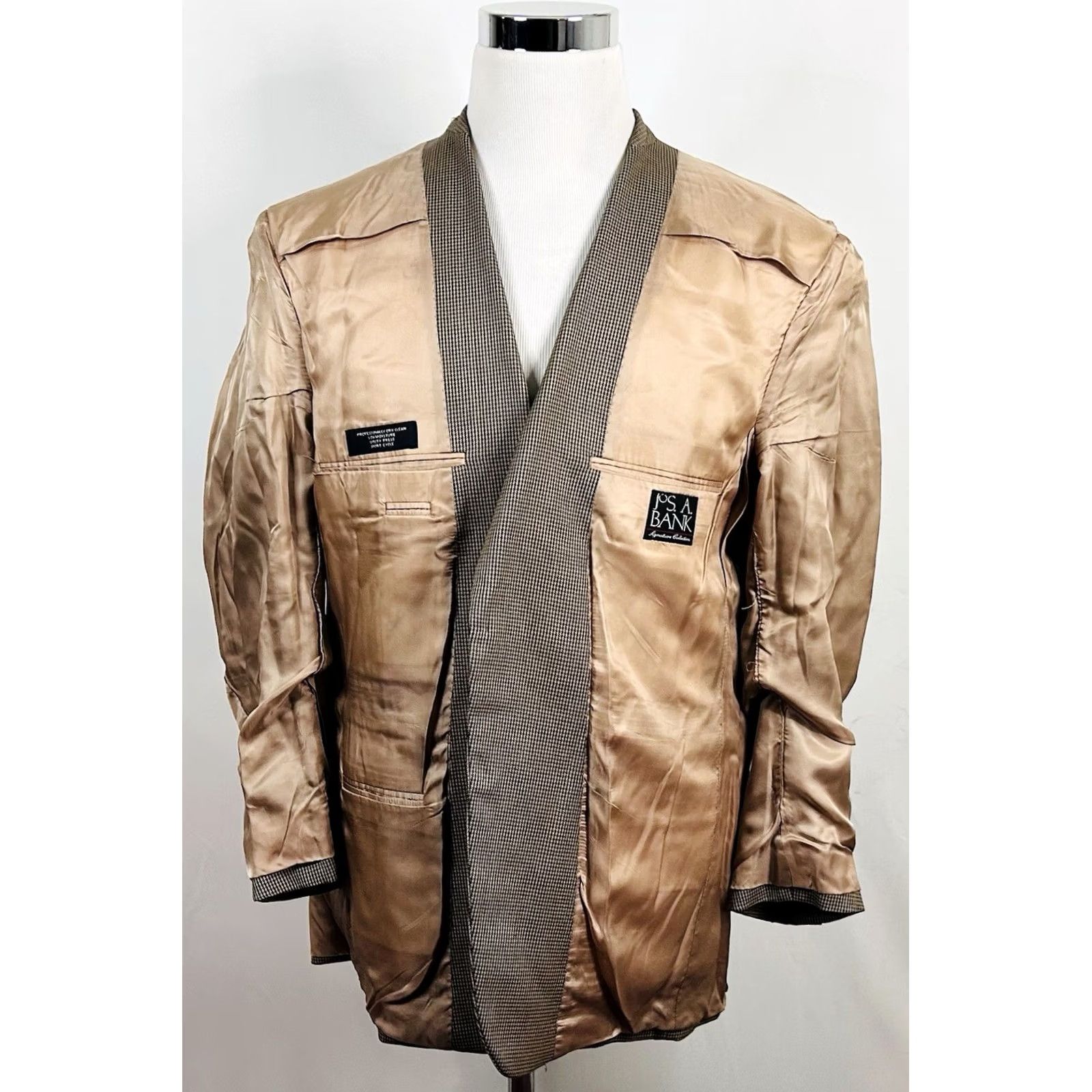 Jos. A. Bank Jos A Bank 42R Sport Coat 100% Wool Gold Houndstooth Two Button Lined Vented Jacket/Coat Mens Regular 42 Gold Wool Sport Coat Size US XS / EU 42 / 0 - 7 Thumbnail