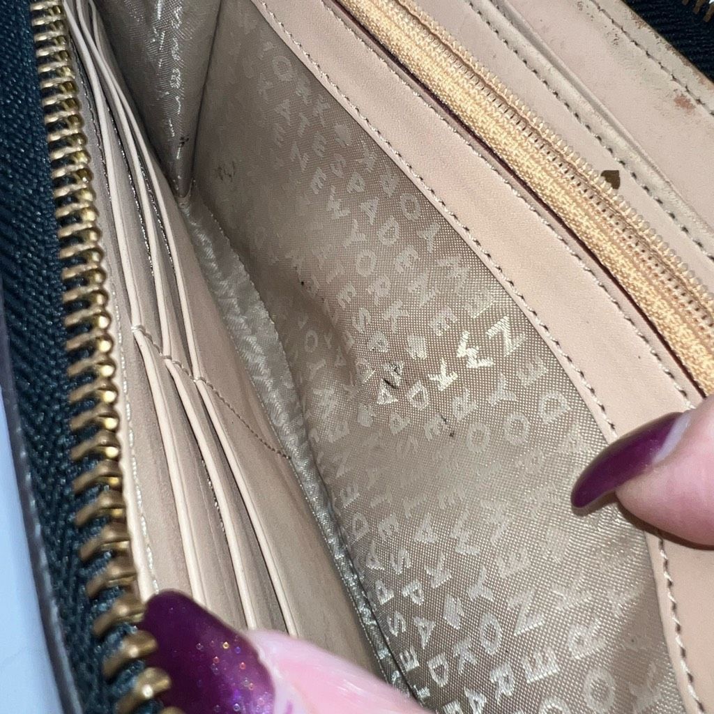 Kate Spade Kate Spade Patent Leather Long Wallet with Tan Interior Size ONE SIZE - 11 Thumbnail