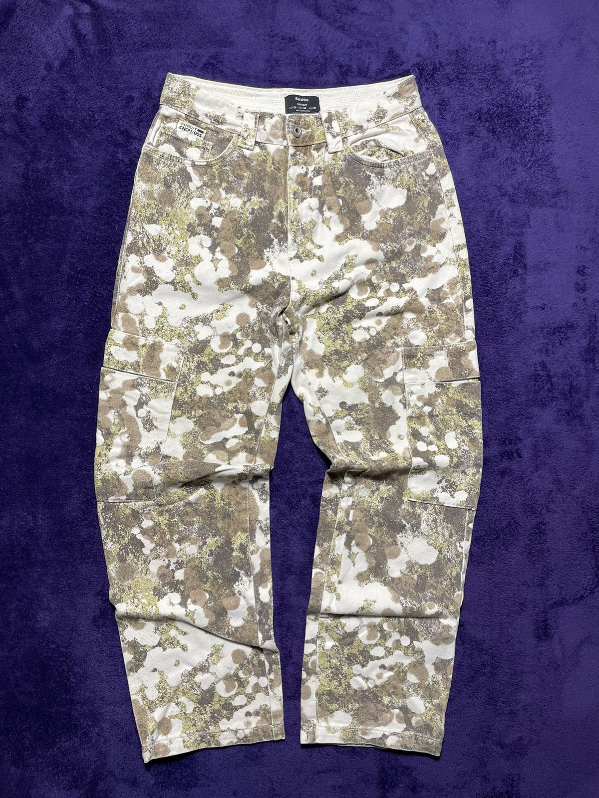 Bershka × Japanese Brand Camo jeans crazy style bershka denim y2k Size US 30 / EU 46 - 1 Thumbnail