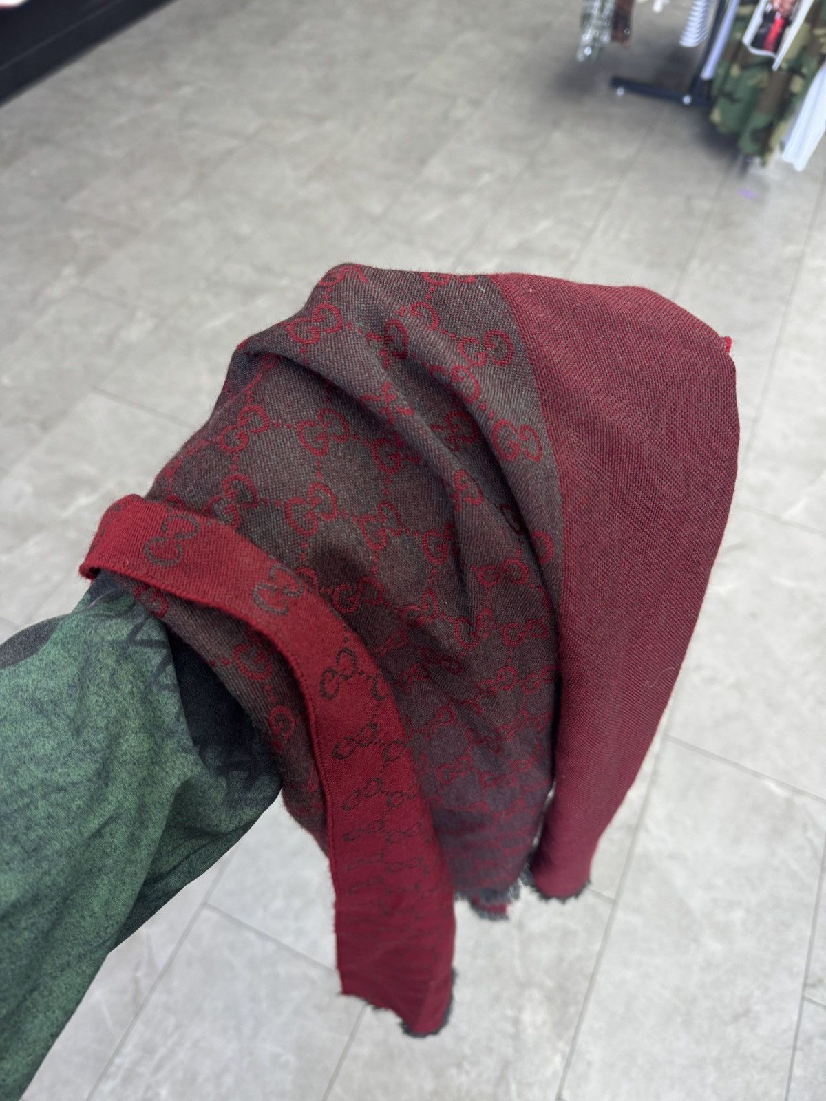 Gucci Gucci Wool Red Printed Reversible Scarf Size ONE SIZE - 6 Thumbnail