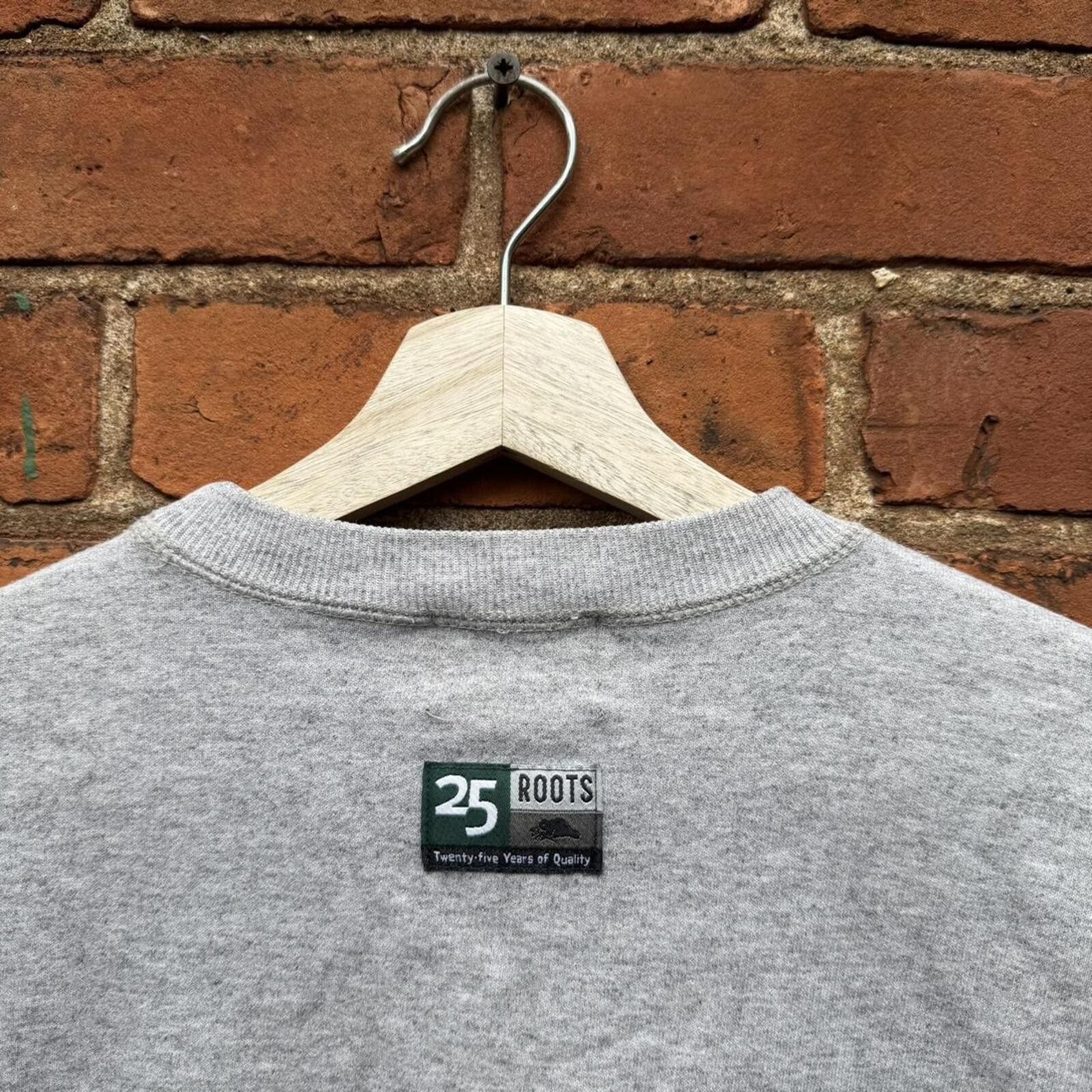 Roots vintage roots athletics Canada crewneck sweatshirt 00s XS/S Size US XS / EU 42 / 0 - 5 Thumbnail