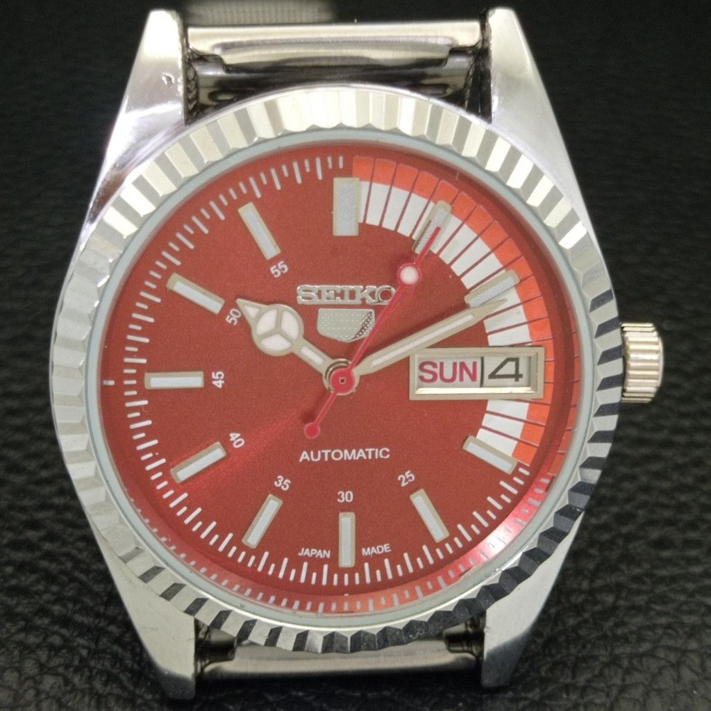 Seiko REFURBISHED VINTAGE SEIKO 5 AUTO JAPAN MENS WATCH a440679 Size 38 - 3 Thumbnail