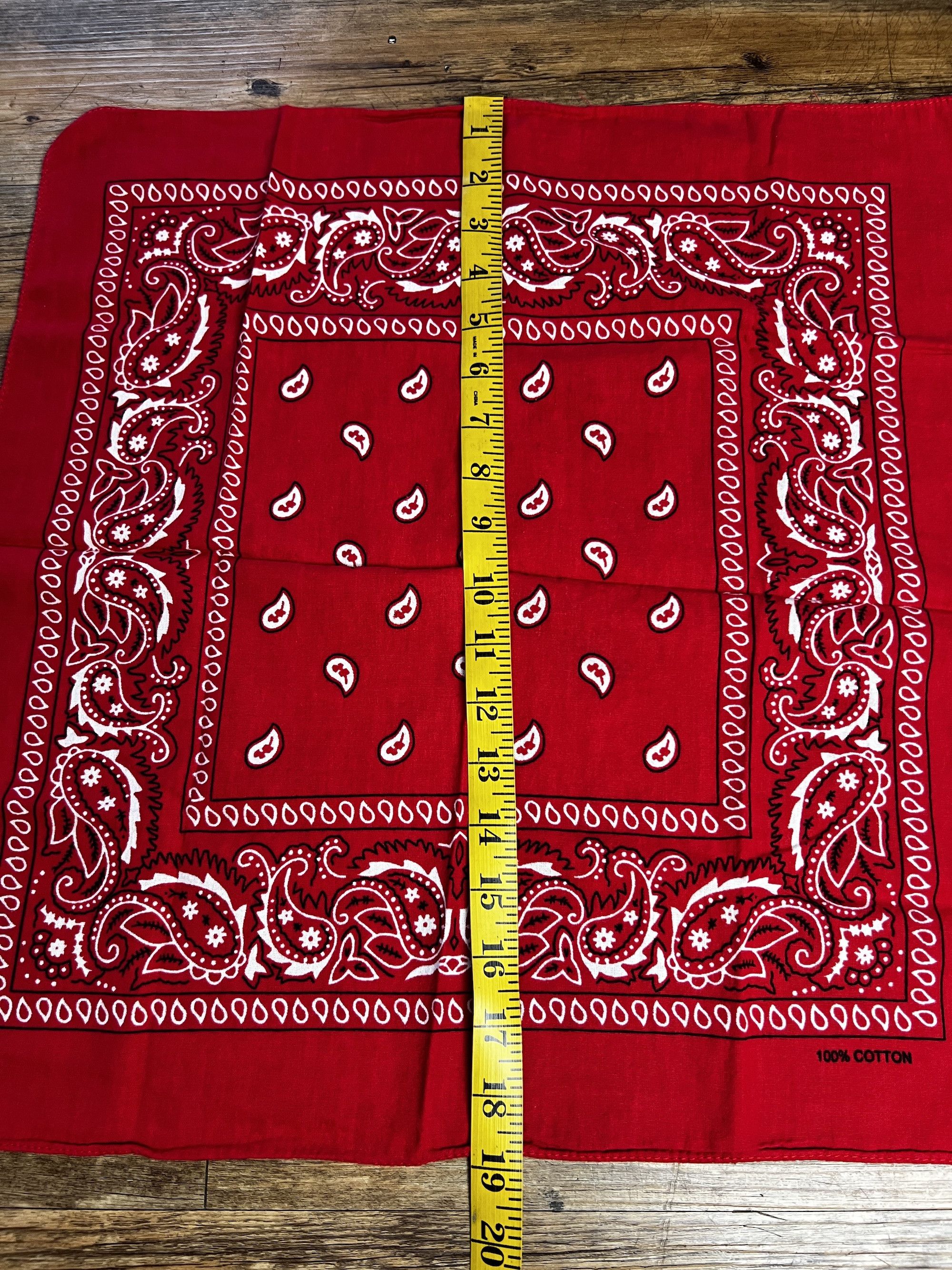 Vintage Vintage 100% Cotton Red Paisley Print Bandana RN13960 Size ONE SIZE - 6 Thumbnail