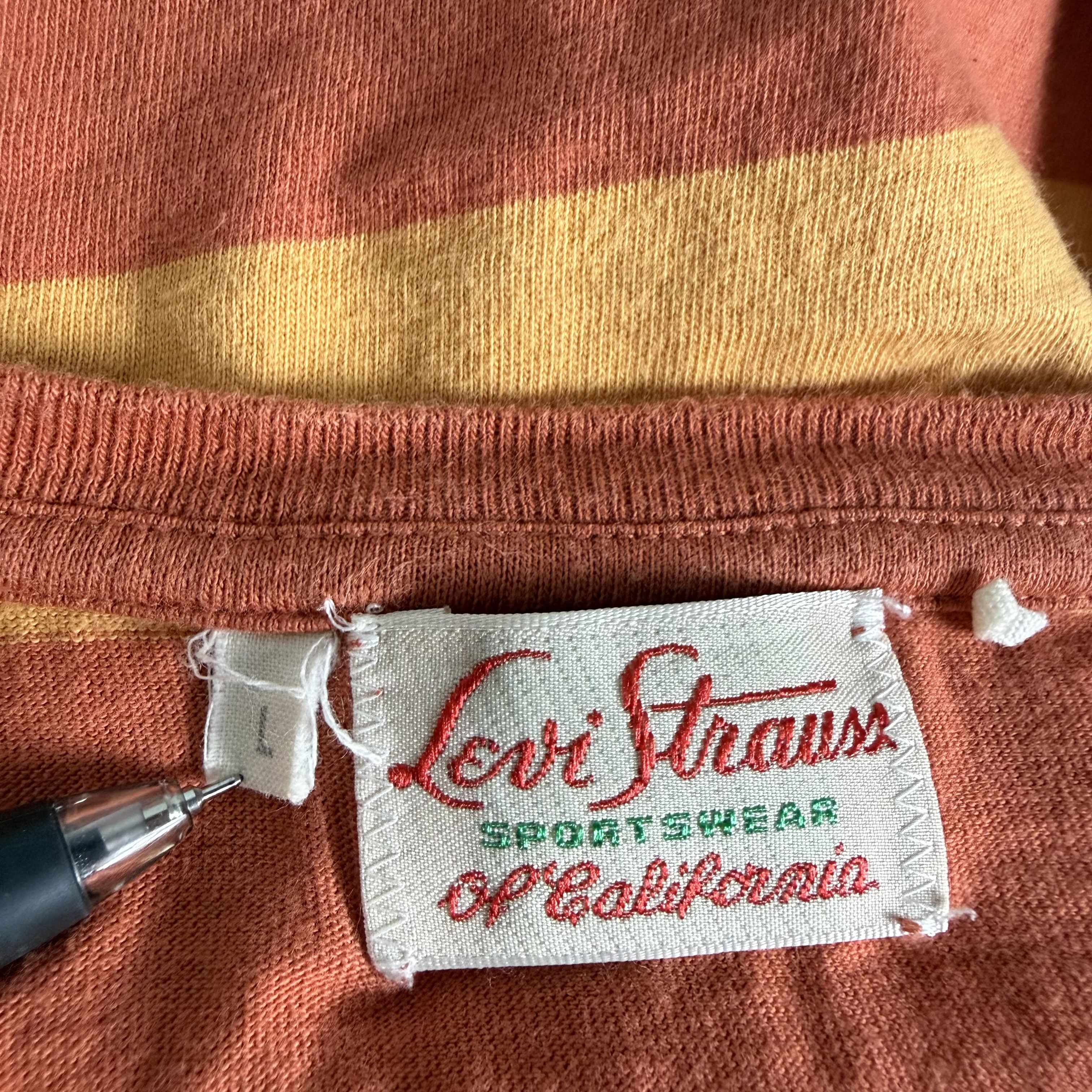 Levi's 🔥RARE🔥Vintage Levi's Split Hem Single Pocket T-shirt Size US L / EU 52-54 / 3 - 6 Thumbnail
