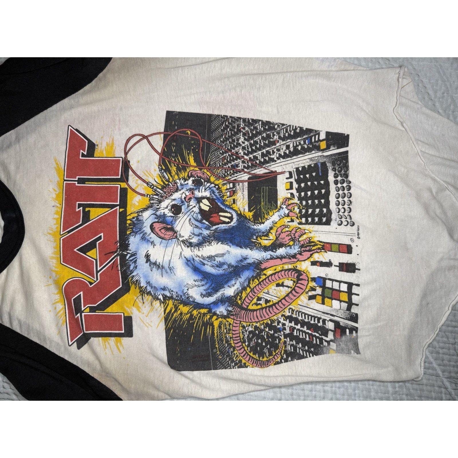 Hanes Vintage RATT Raglan 1984 tour rock metal 80s Size Medium Size US M / EU 48-50 / 2 - 12 Thumbnail