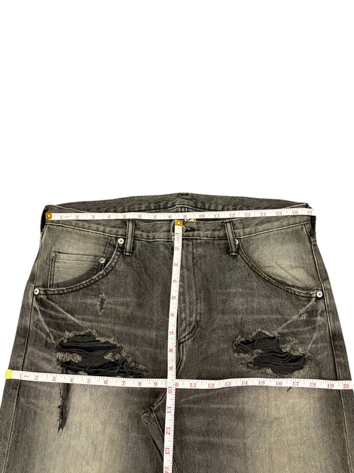 Japanese Brand Vintage Japanese Brand Rusty Wash Distressed Flare Jeans Size US 34 / EU 50 - 13 Thumbnail