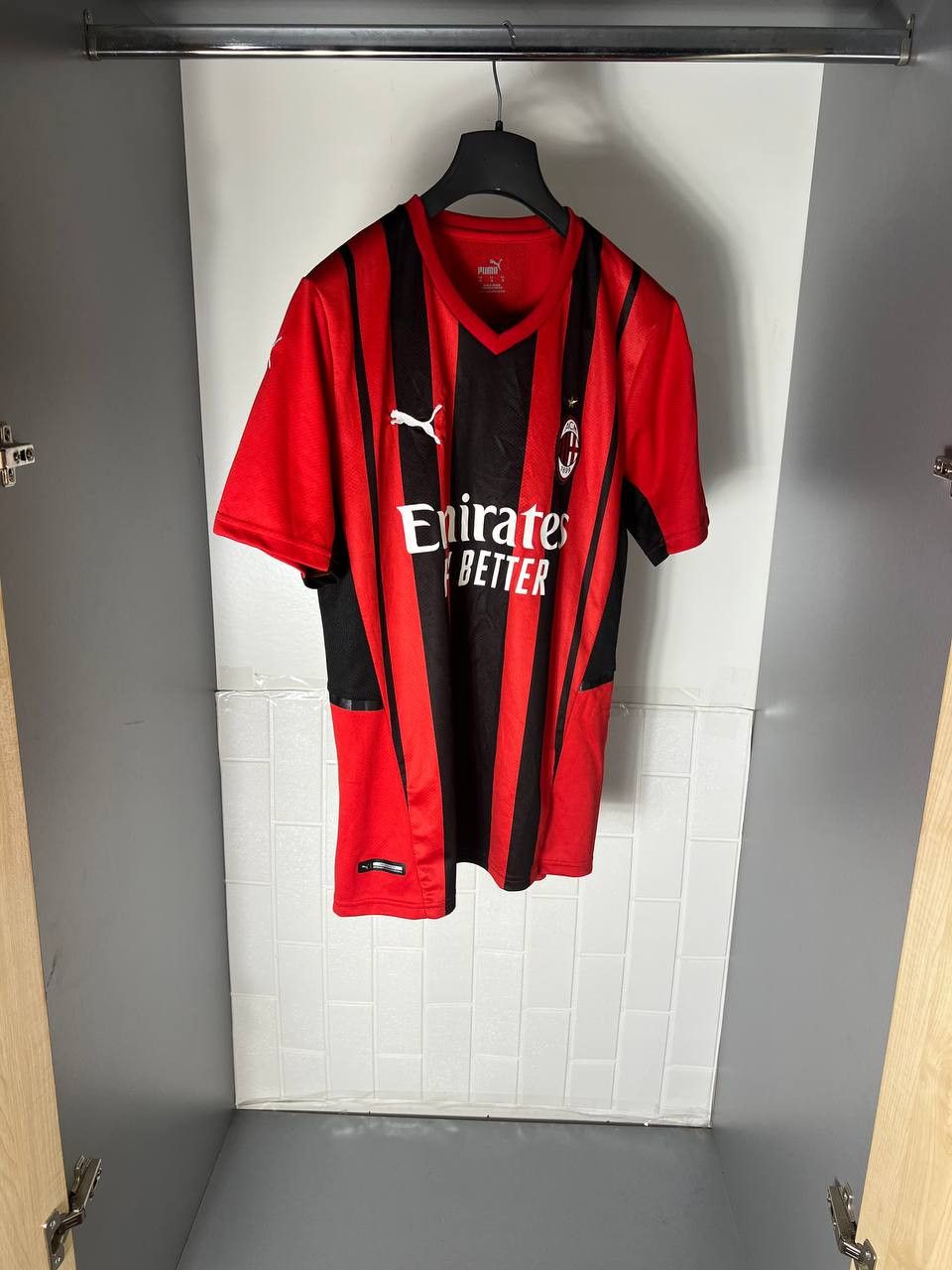 Puma VINTAGE PUMA FC AC MILAN INTER ITALY SOCCER JERSEY Y2K RETRO Size US M / EU 48-50 / 2 - 2 Thumbnail