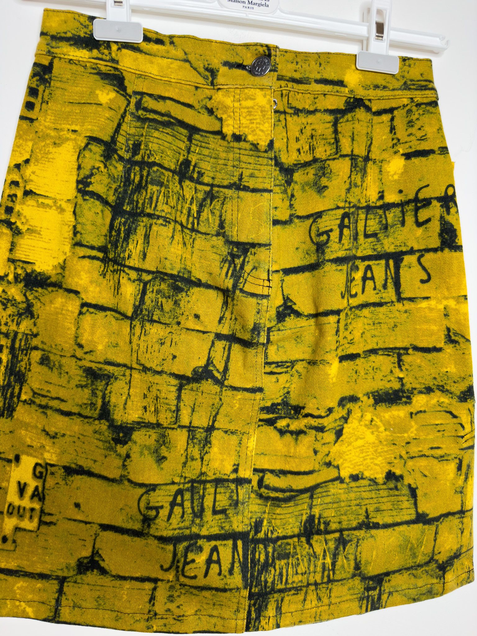 Jean Paul Gaultier RARE VINTAGE BRICK WALL PRINTED MINI SKIRT Size 30" / US 8 / IT 44 - 5 Thumbnail