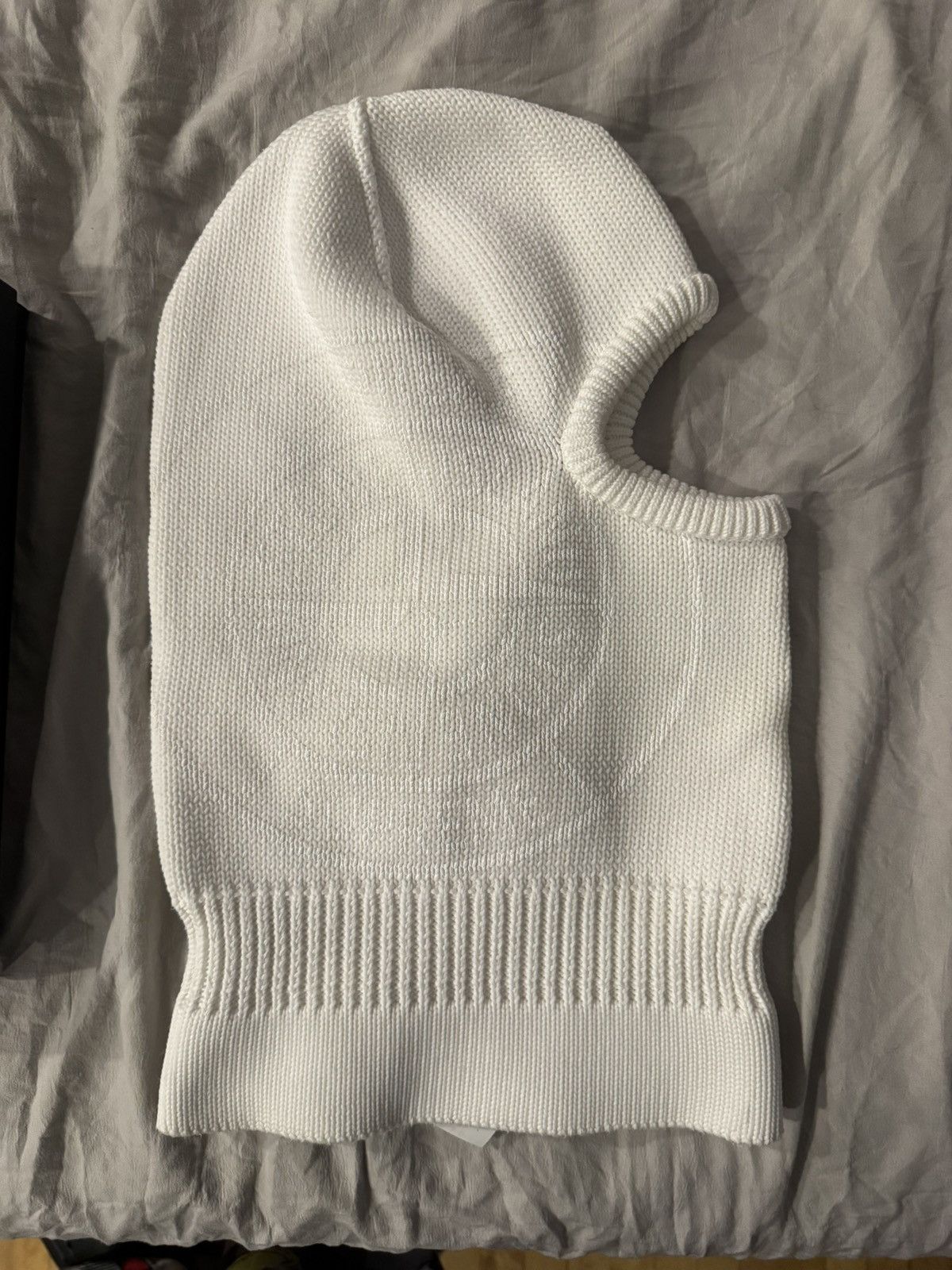 Stone Island × Supreme Supreme Stone Island Balaclava 3M Glow Knit White Size ONE SIZE - 3 Thumbnail