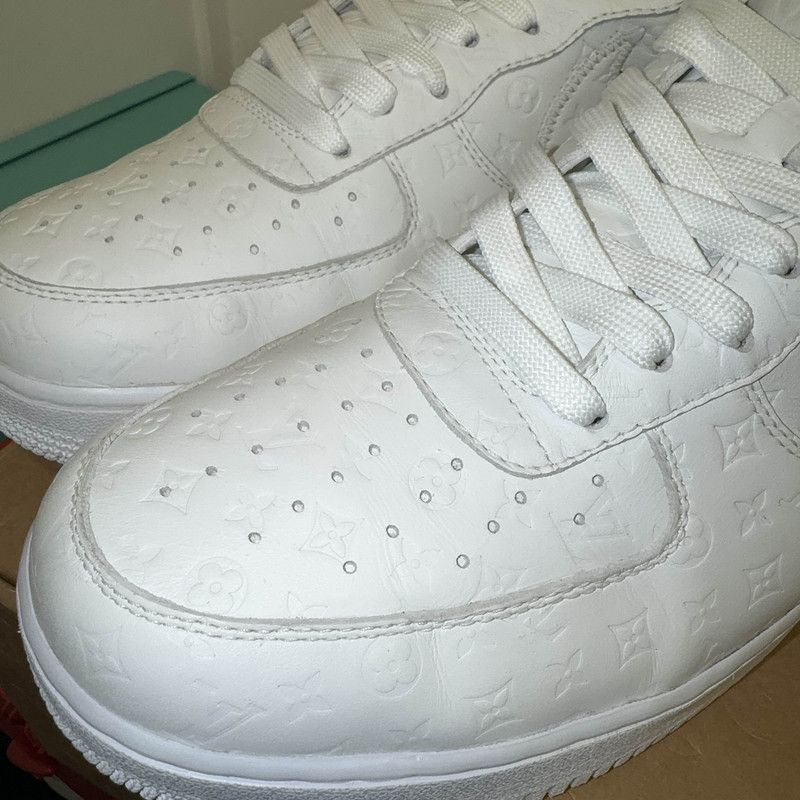 Louis Vuitton Louis Vuitton x Nike Air Force 1 Low White Sneakers -2505 Size US 11 / EU 44 - 8 Thumbnail