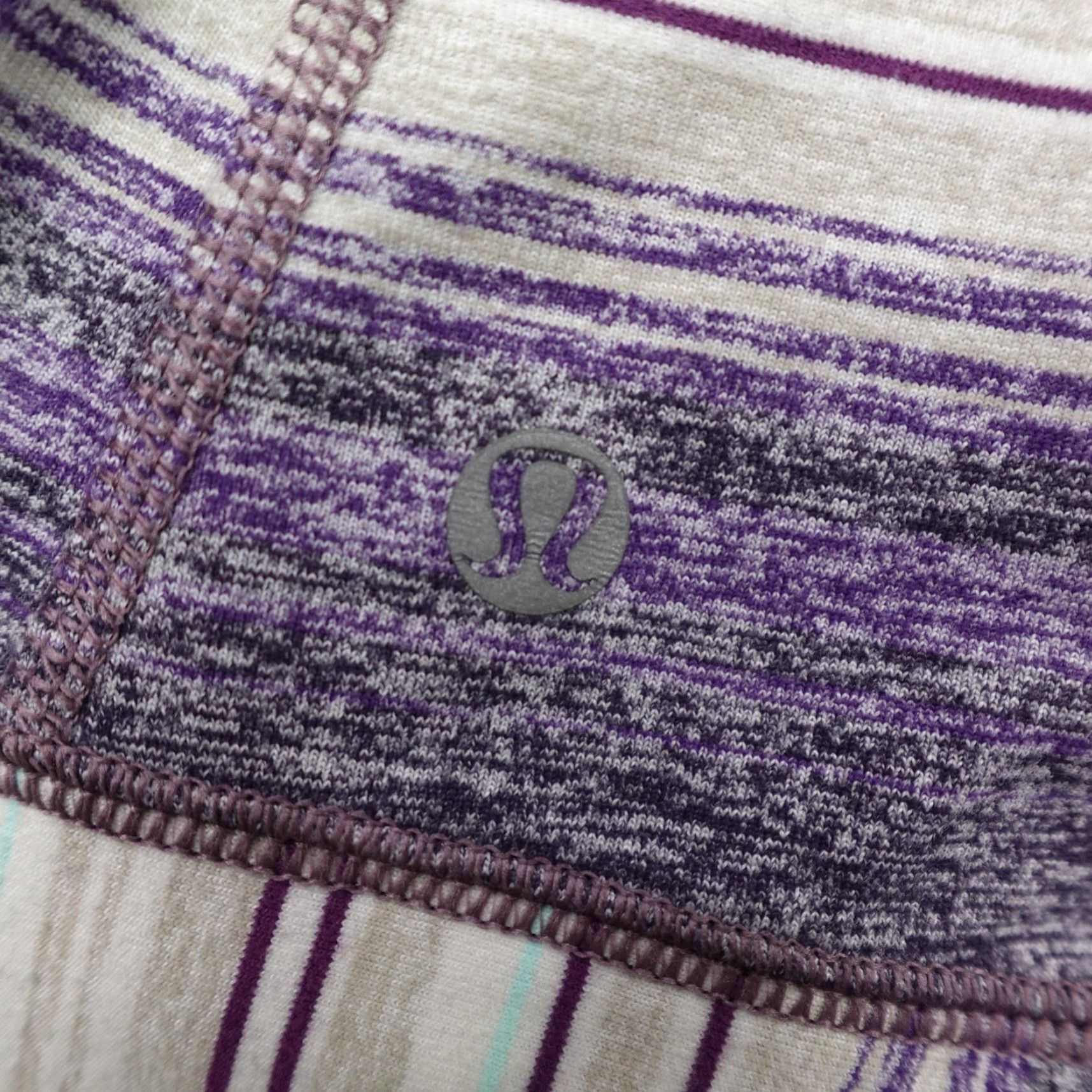 Lululemon Lululemon Shirt Womens 4 Purple White Osaka Stripe Race Your Pace Top Athletic Size S / US 4 / IT 40 - 7 Thumbnail