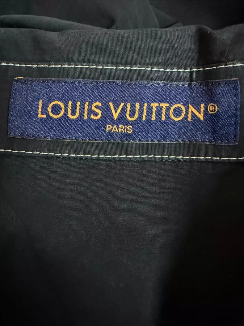 Louis Vuitton Louis Vuitton Short Sleeve Logo Shirt-2506 Size US S / EU 44-46 / 1 - 3 Thumbnail