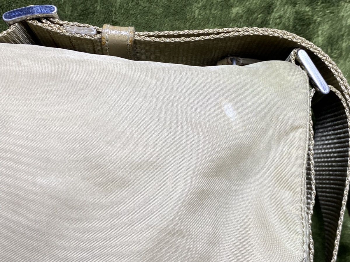 Prada Vintage Prada khaki beige nylon tessuto crossbody bag Size ONE SIZE - 18 Thumbnail