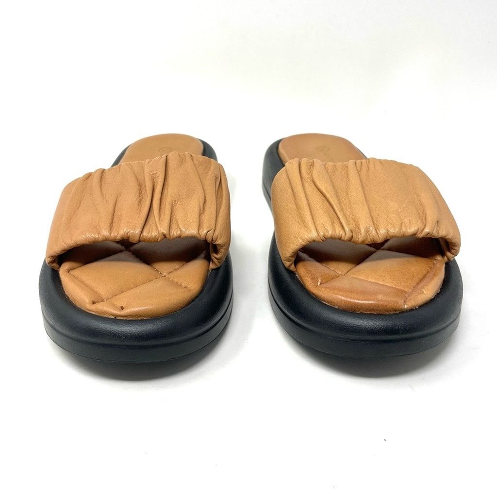 Other NEW Unity in Diversity Tan Scrunch Leather Slide Sandal US 7 Size US 7 / IT 37 - 3 Thumbnail