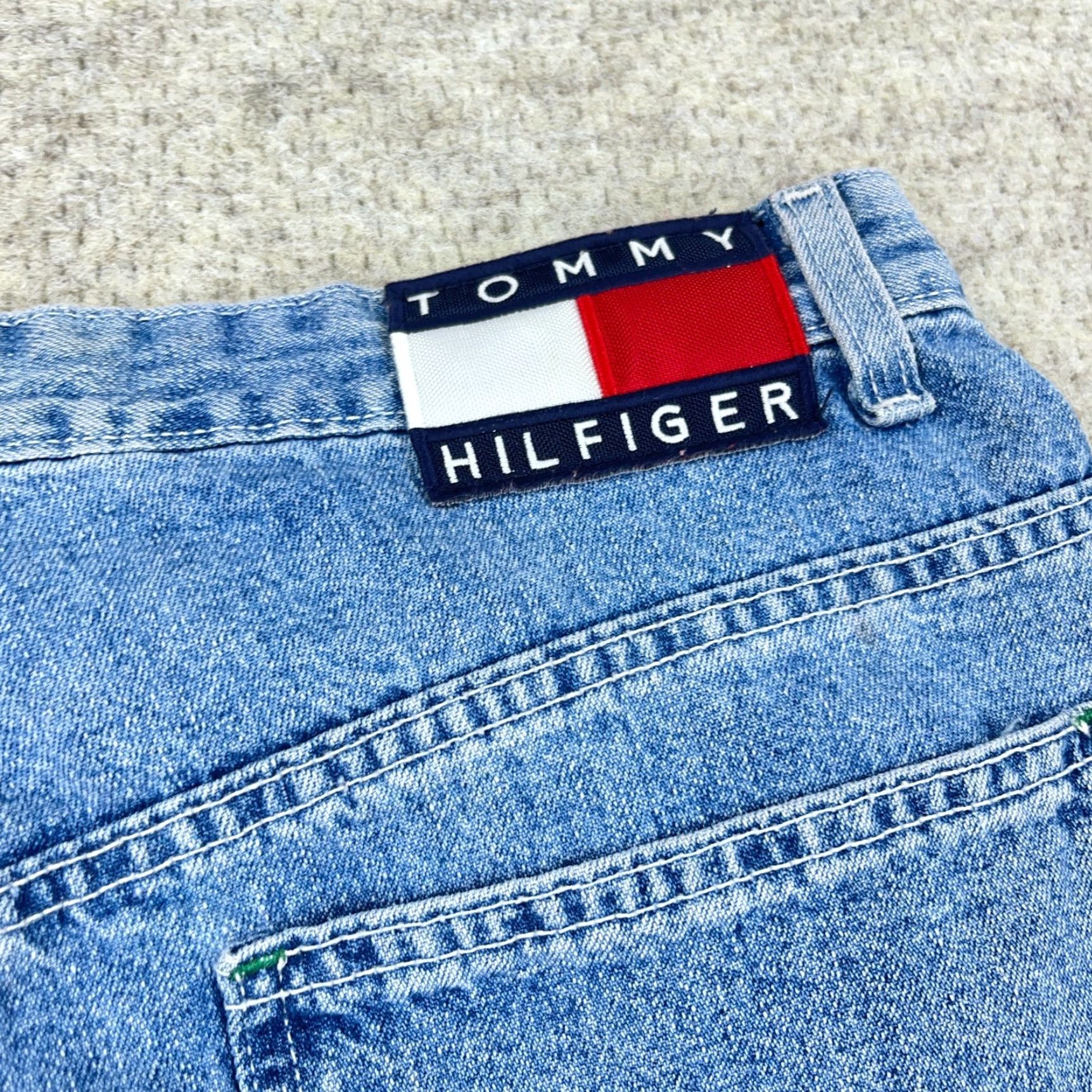 Tommy Hilfiger VINTAGE Tommy Hilfiger Jeans Women 14 Baggy Fit Wide Leg High Rise 90s Blue 32x27 Size 36" / US 14 / IT 50 - 7 Thumbnail