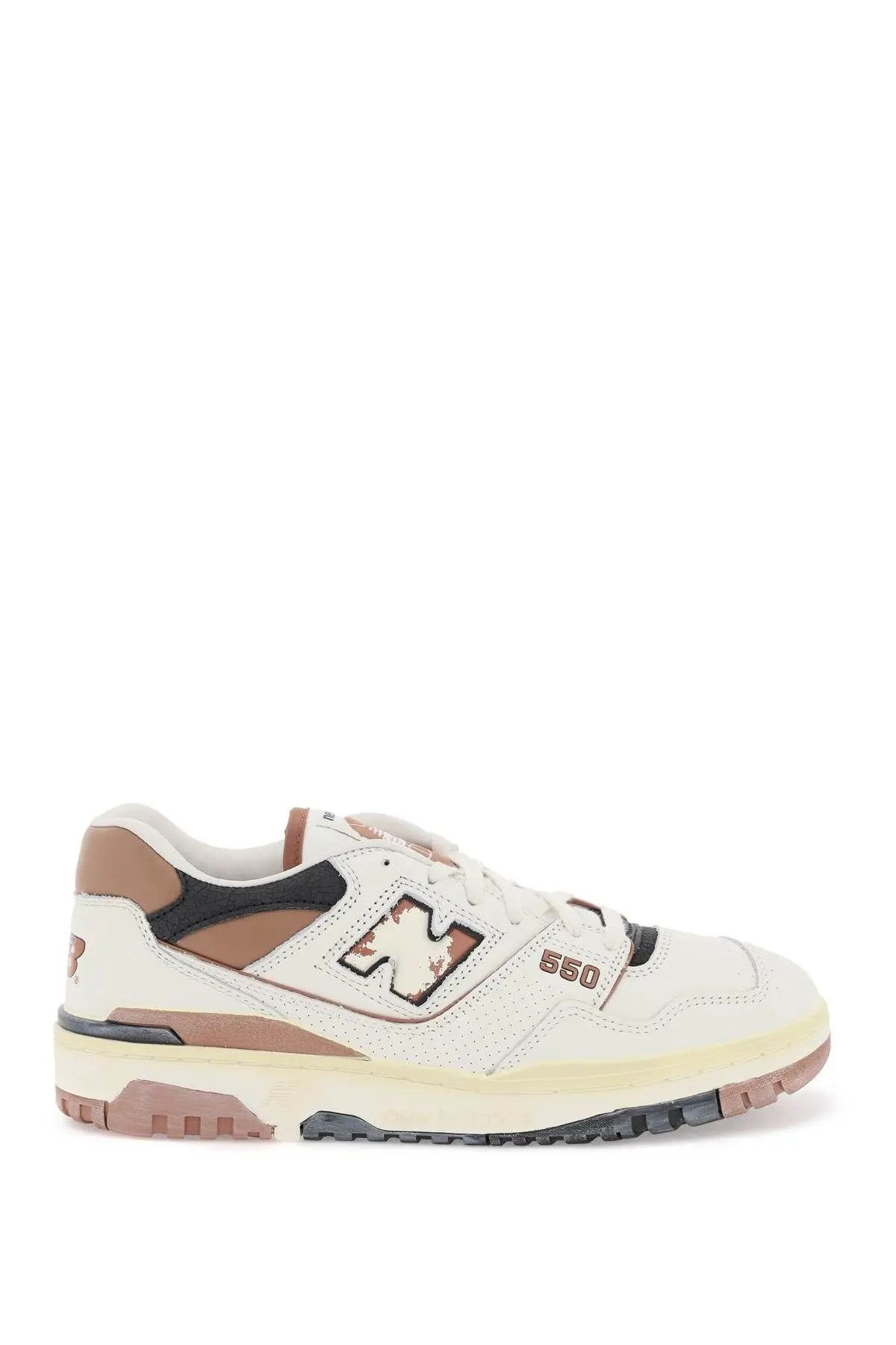 image of New Balance O1S22I1N0324 Unisex Vintage-Effect 550 Sneakers White/ Brown in White/Brown (Size 11)