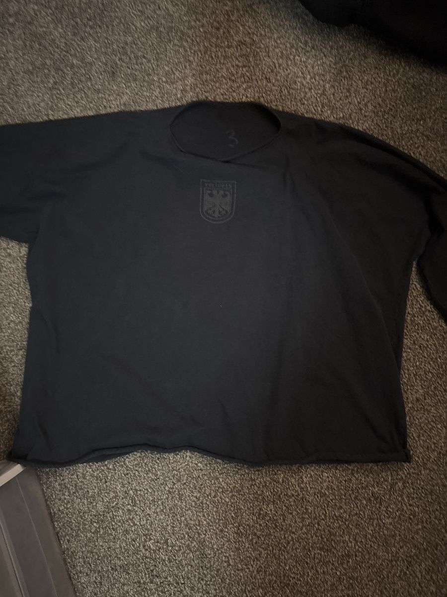 Yeezy Yeezy Vultures Size 3 Black Shirt Size US XXL / EU 58 / 5 - 1 Thumbnail