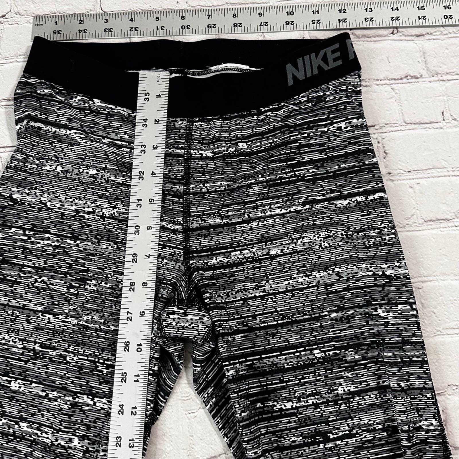 Nike Nike pro leggings Size 30" / US 8 / IT 44 - 7 Thumbnail