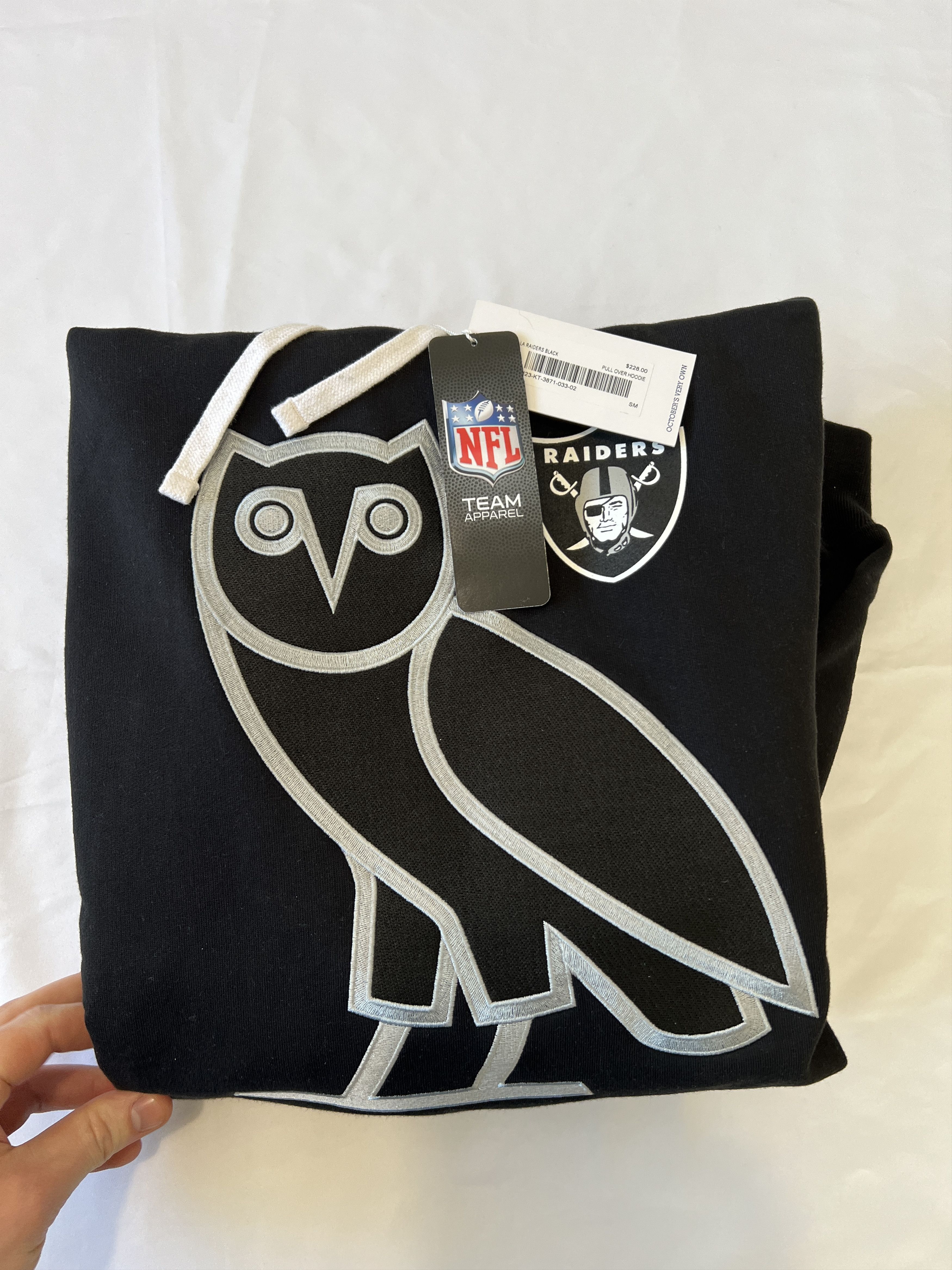 NFL OVO x NFL LAS VEGAS RAIDERS OG OWL ICON TEAM HOODIE Size US M / EU 48-50 / 2 - 1 Thumbnail