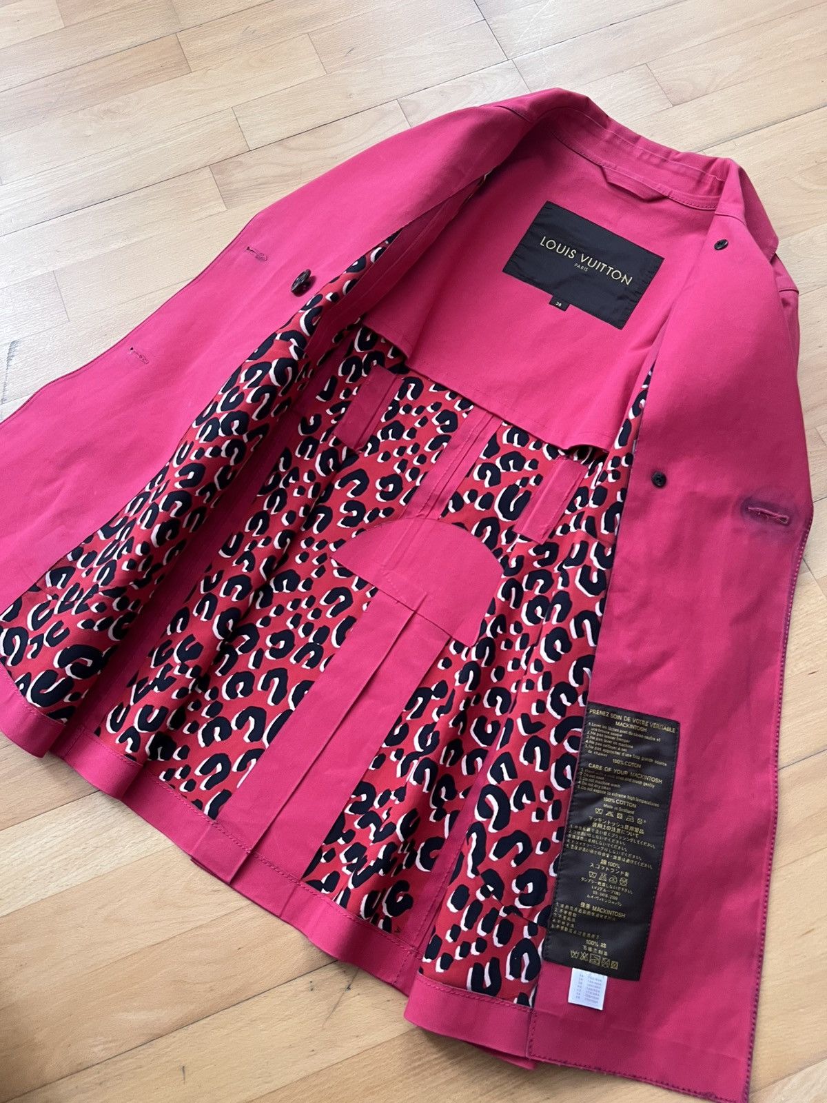 Louis Vuitton Louis Vuitton candy pink mackintosh coat Size S / US 4 / IT 40 - 5 Thumbnail