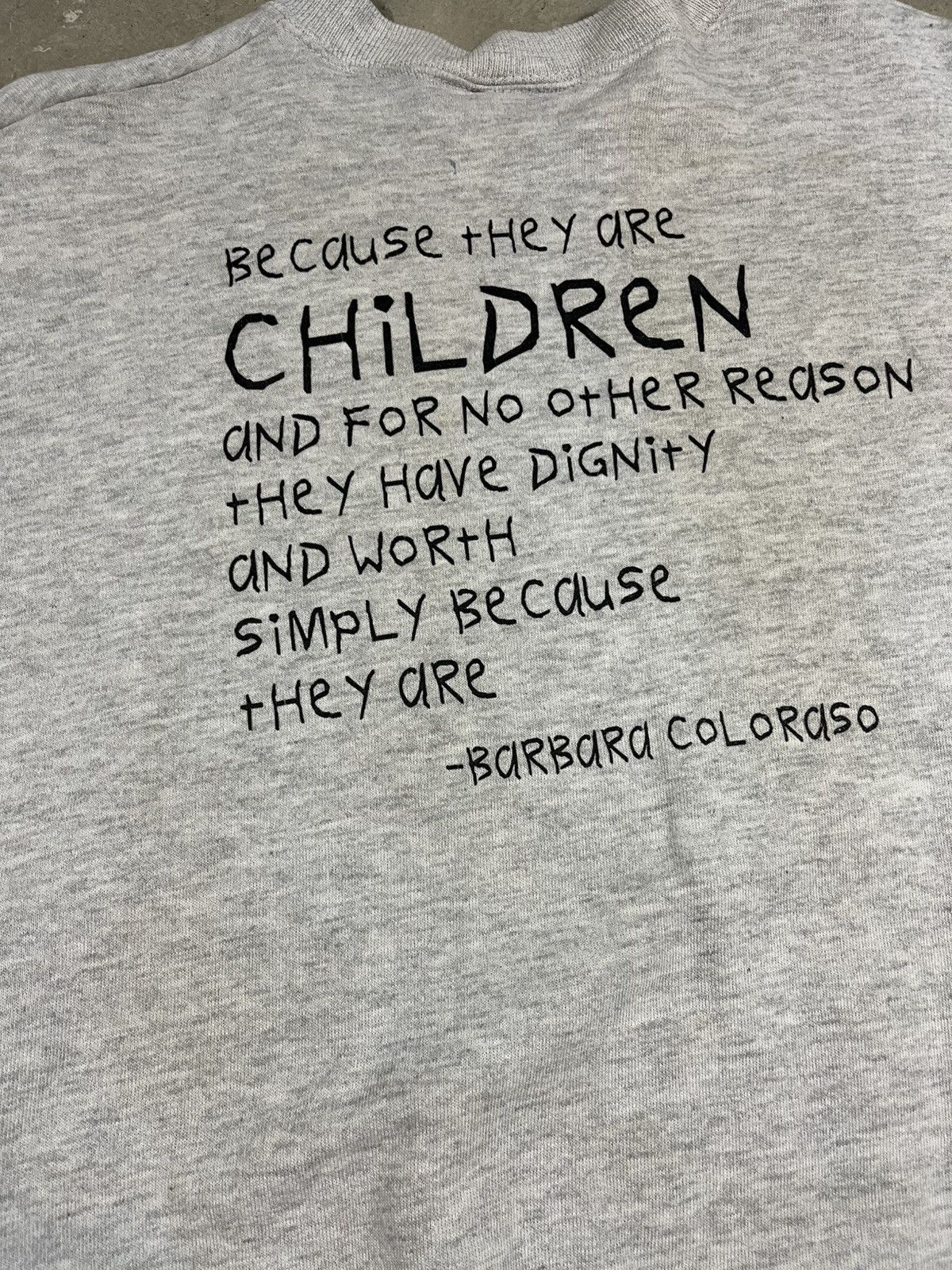 Vintage Vintage 90s Childrens Art Crewneck Sweatshirt Heather Gray Size US XL / EU 56 / 4 - 8 Thumbnail