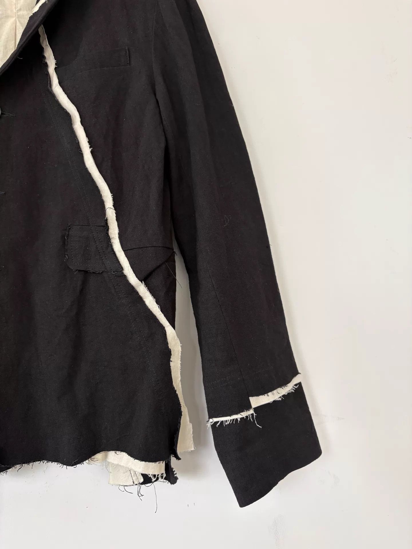 By Walid By Walid Men's Black Linen Cracked Panel Blazer Size US M / EU 48-50 / 2 - 5 Thumbnail