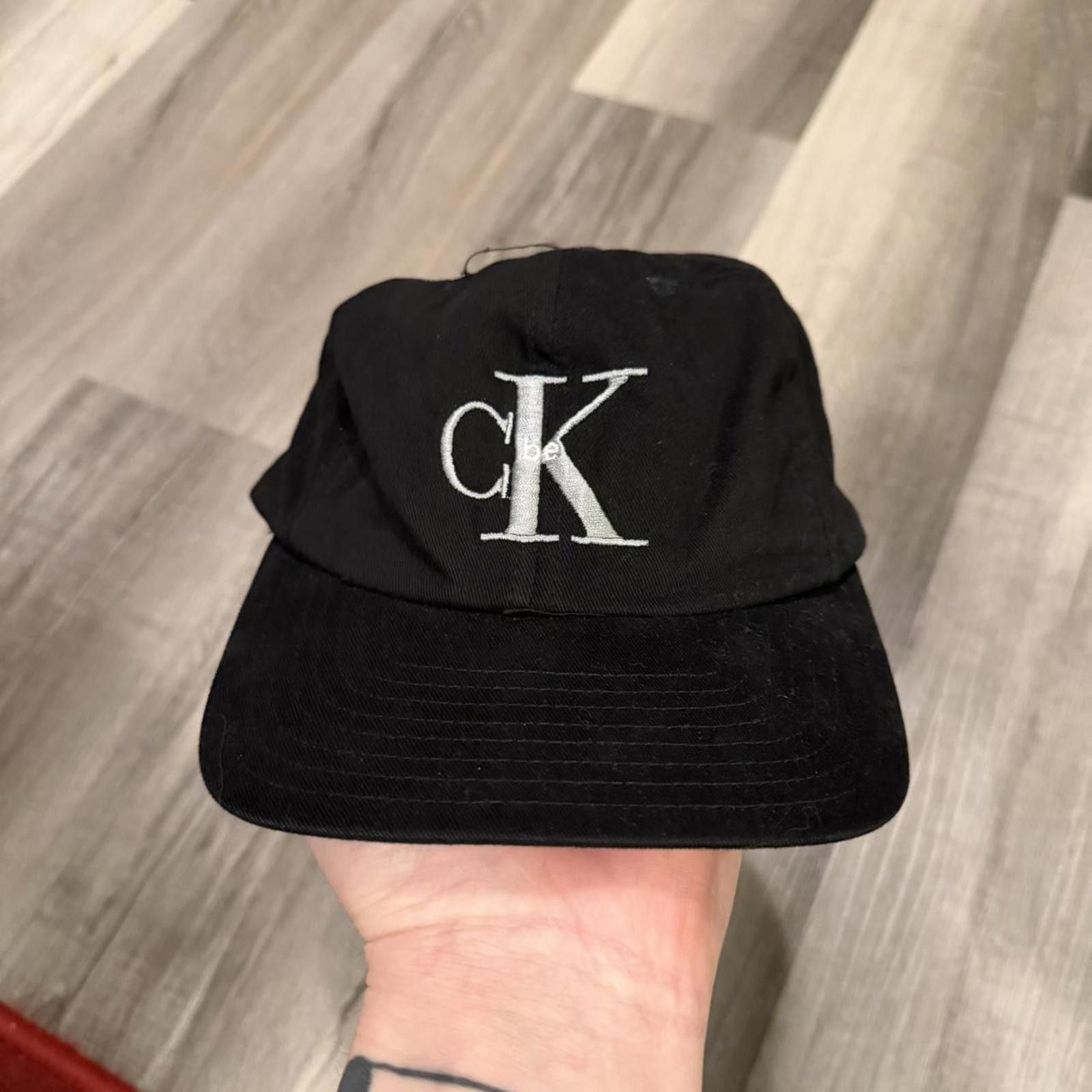Calvin Klein vintage Calvin Klein be SnapBack hat 00s OS Size ONE SIZE - 1 Thumbnail