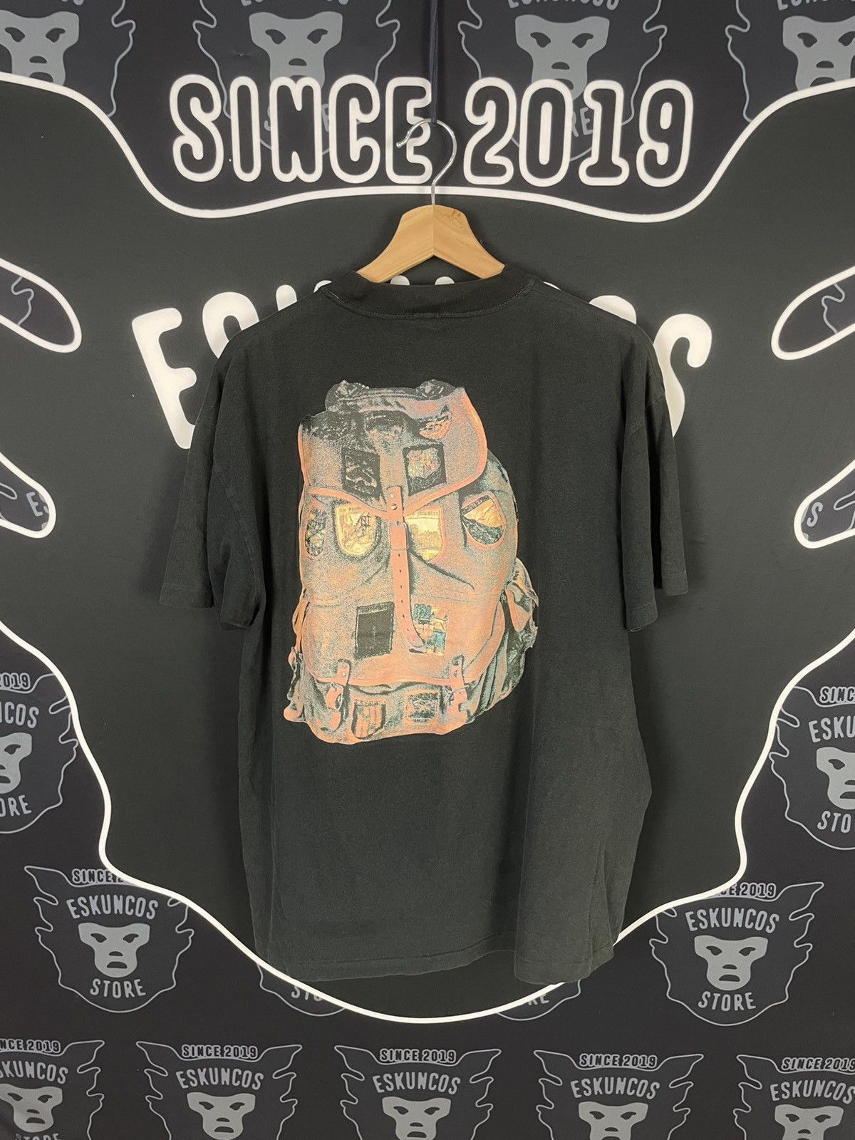 Paul Smith Vintage 90s Paul Smith Single Stitch backhit graphic Tee Size US L / EU 52-54 / 3 - 1 Thumbnail