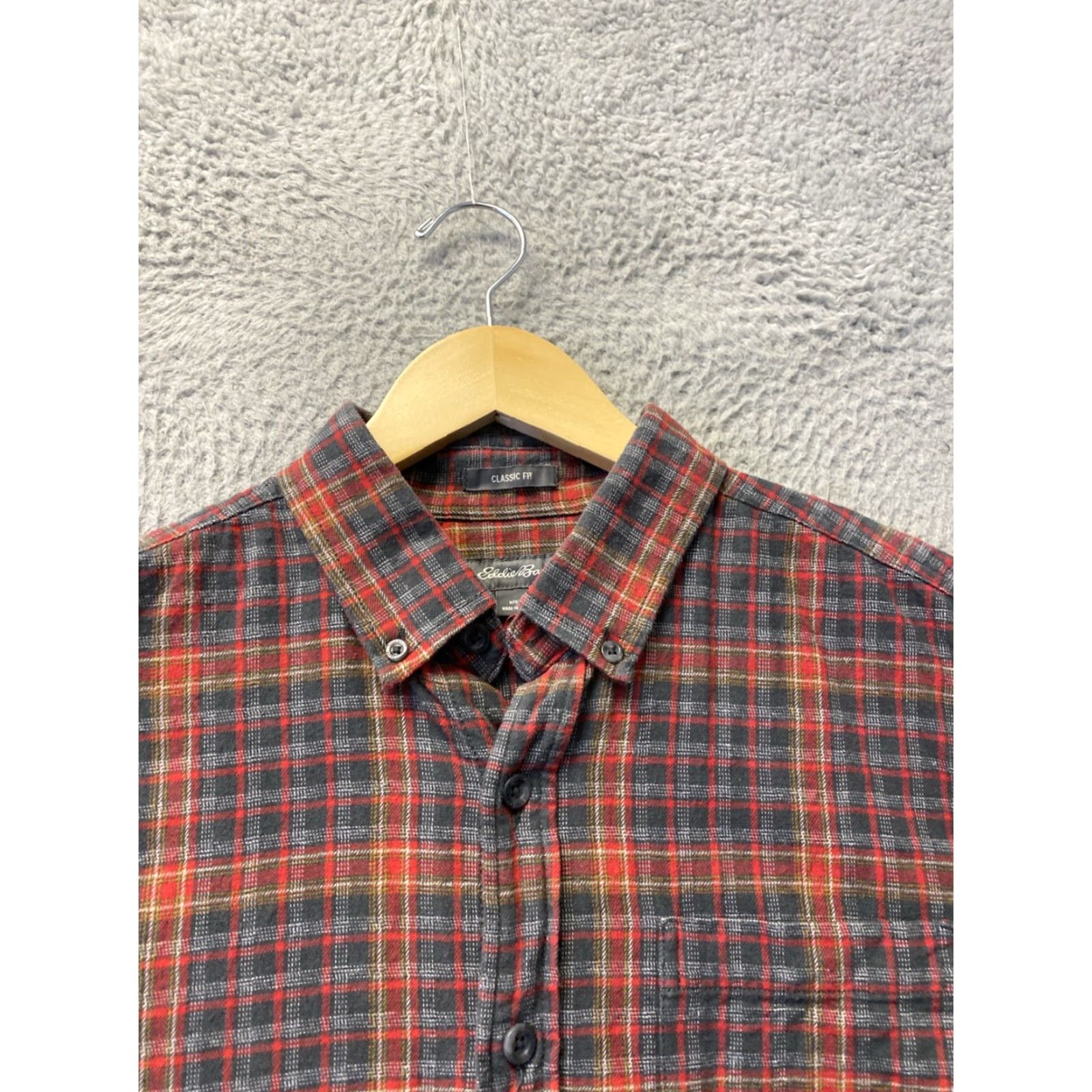 Eddie Bauer Eddie Bauer Shirt Mens M Cotton Red Plaid Well Made 16213 Button Front Collared Pockets Classic Outdoor Size US M / EU 48-50 / 2 - 5 Thumbnail