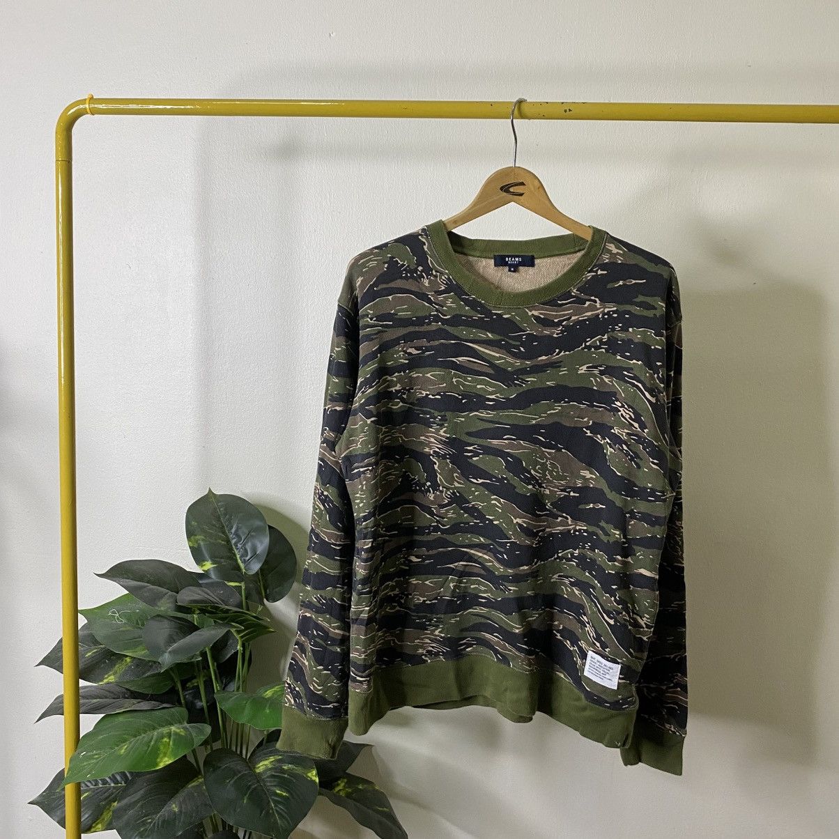 Beams Japan Beams Japan Tiger Stripes Camo Crewneck Sweatshirt Size US M / EU 48-50 / 2 - 1 Thumbnail