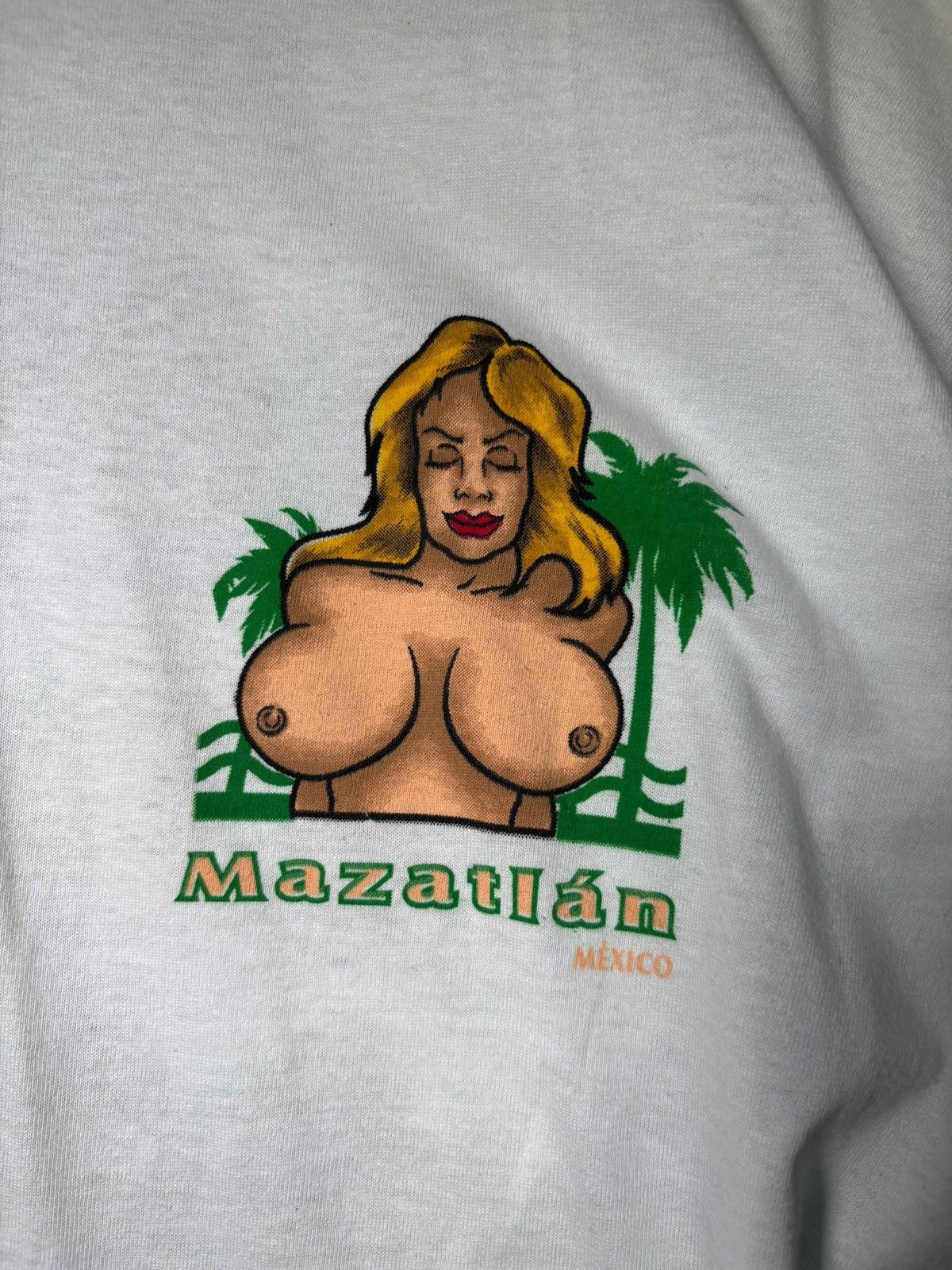 Vintage Vintage Boobs Tshirt Size US L / EU 52-54 / 3 - 2 Thumbnail