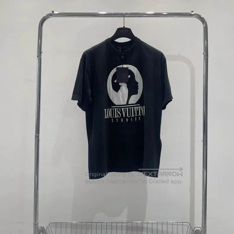 Louis Vuitton Louis Vuitton Portrait Logo T. Size US L / EU 52-54 / 3 - 1 Thumbnail