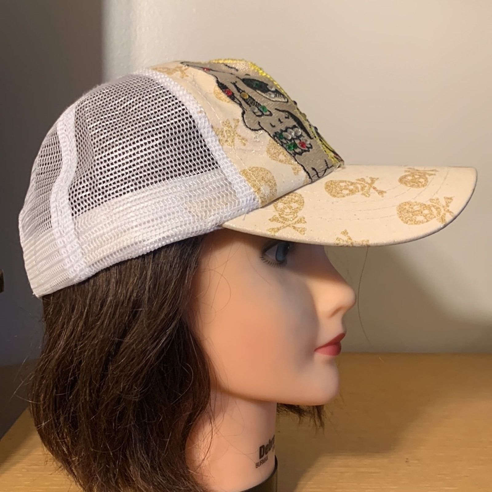 Vintage Bedazzled gems embroidery skulls,tiger baseball trucker hat Size ONE SIZE - 8 Thumbnail