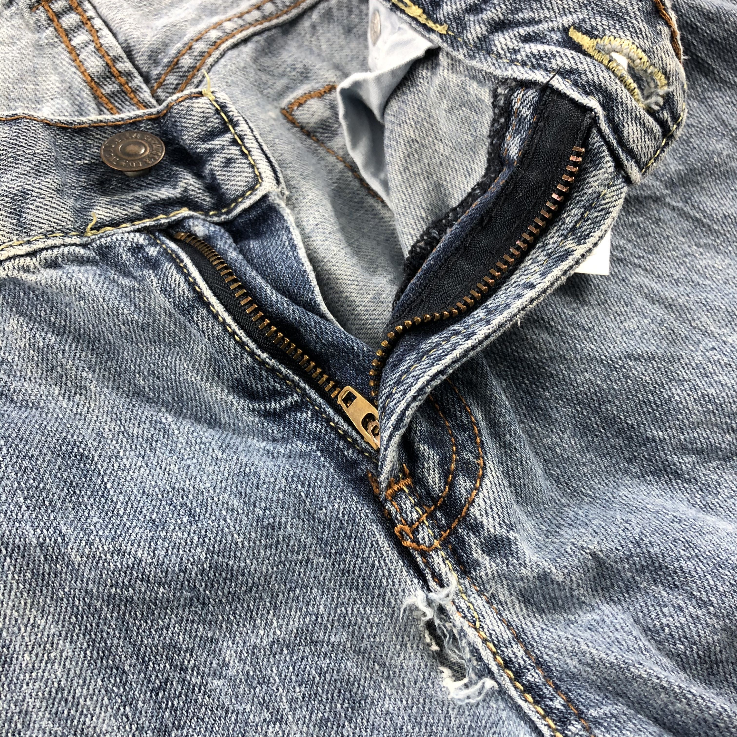 Levi's Vintage Levis 505 Jeans Faded Blue Denim-J994 Size US 31 - 7 Thumbnail