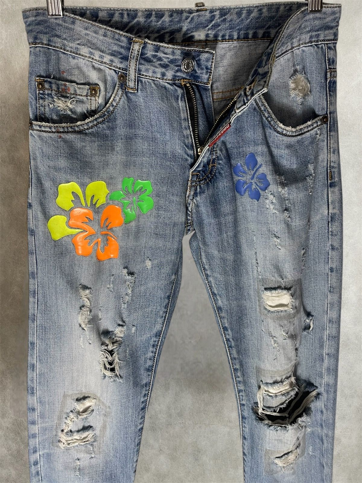 Dsquared2 FW2010 Dsquared2 floral distressed denim pants Size US 29 - 5 Thumbnail