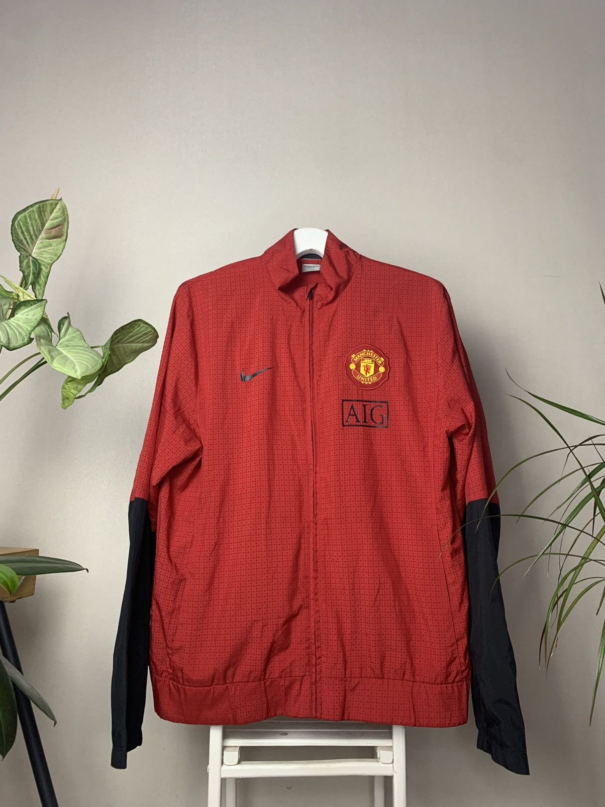 Vintage 2009-10 Manchester United Nike Track Jacket Blokecore Y2K Size US XL / EU 56 / 4 - 1 Thumbnail