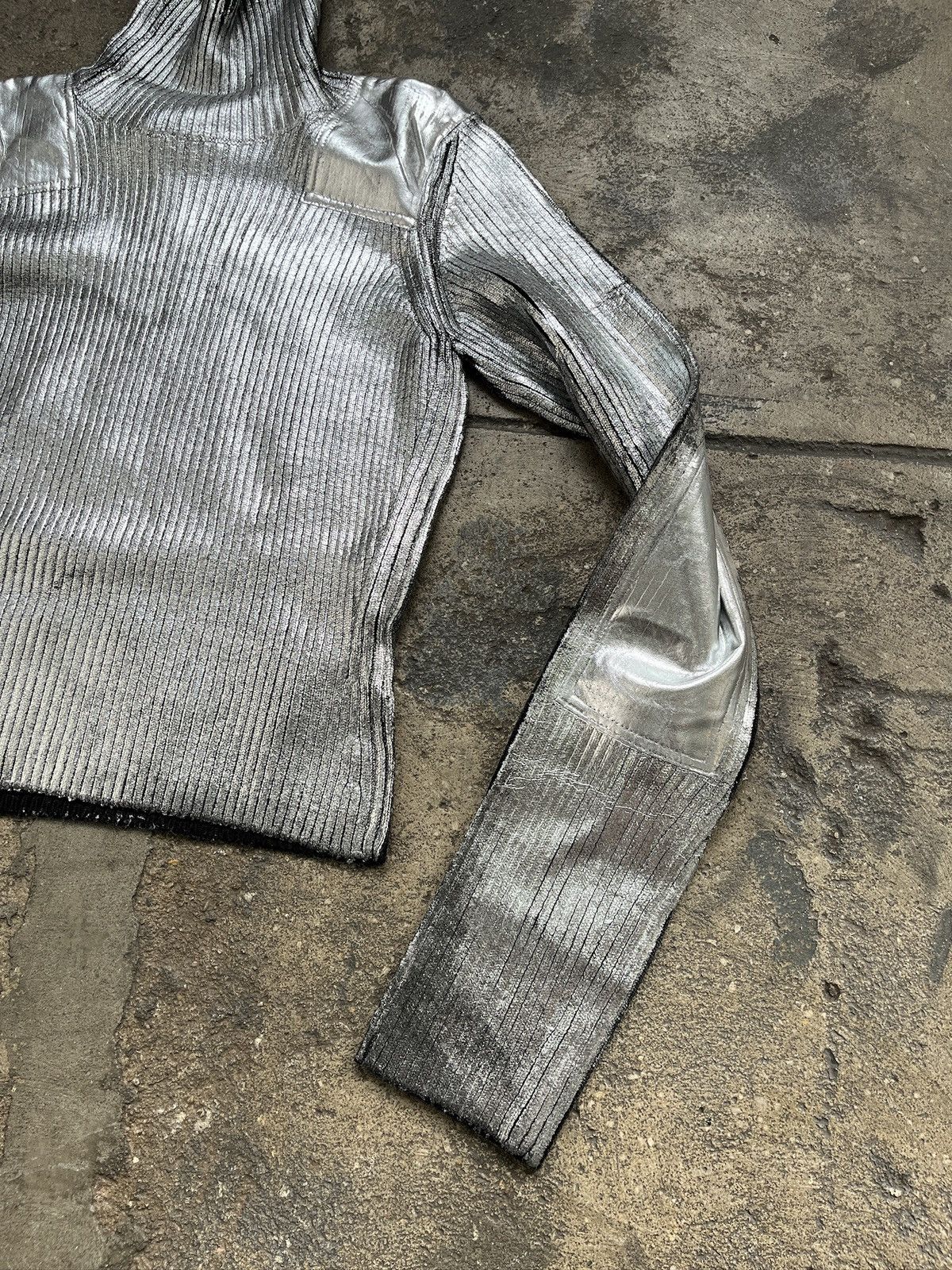 MM6 MM6 Maison Margiela Metallic Turtleneck (unisex) Size US L / EU 52-54 / 3 - 3 Thumbnail