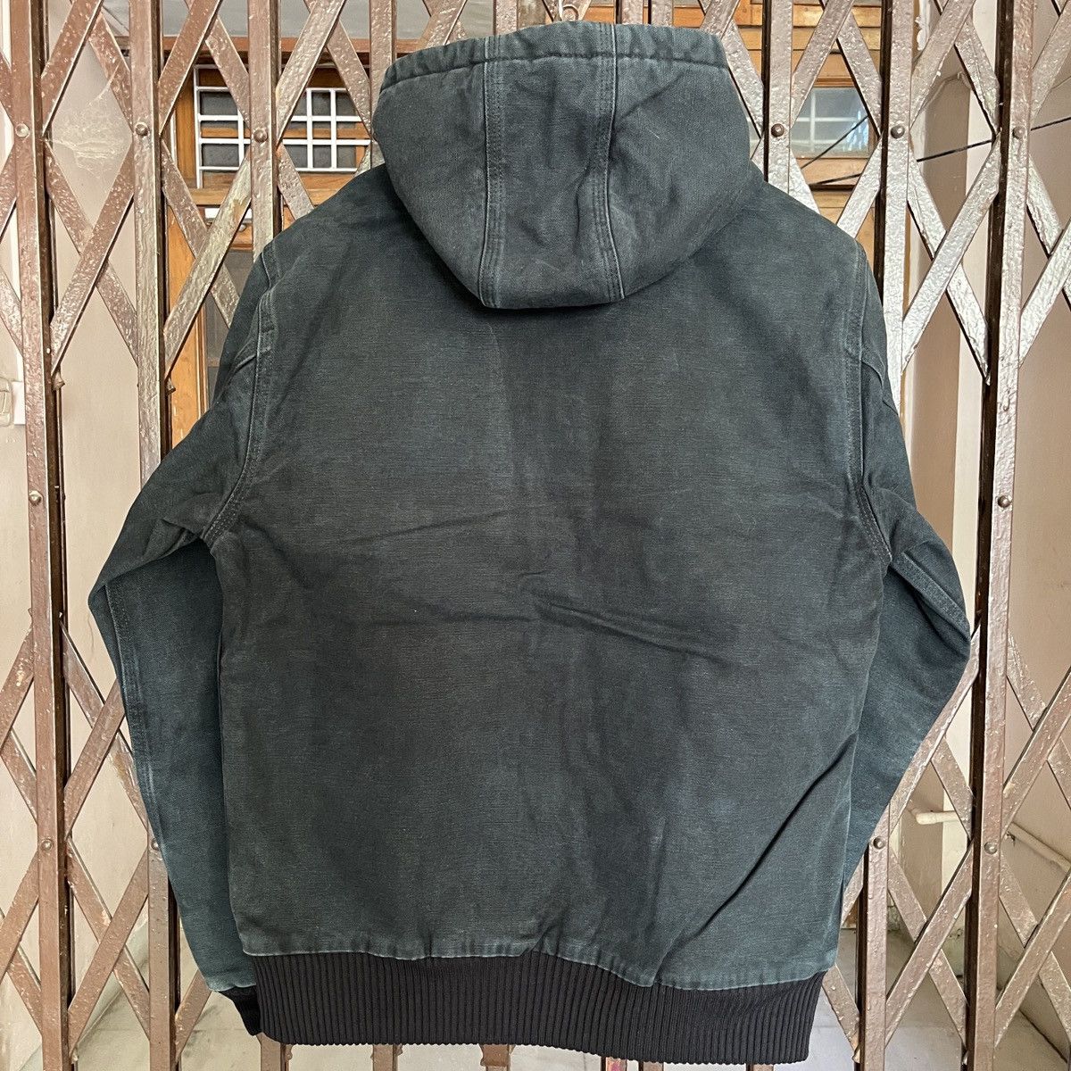 Carhartt Vintage Carhartt Black Active Hooded Jacket Size US M / EU 48-50 / 2 - 4 Thumbnail