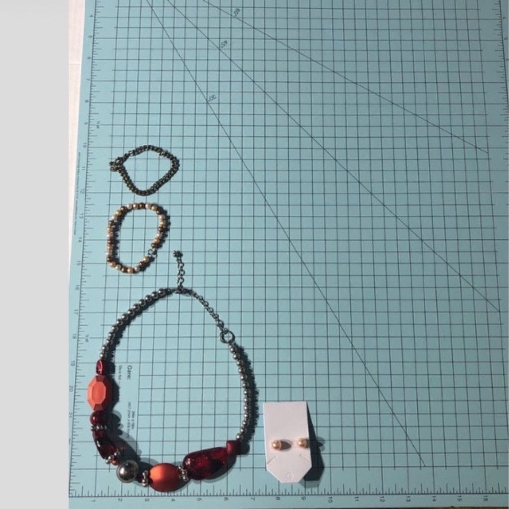 Vintage Necklace Bracelets Earrings Jewelry Set Beaded Pearl Red Size ONE SIZE - 5 Thumbnail